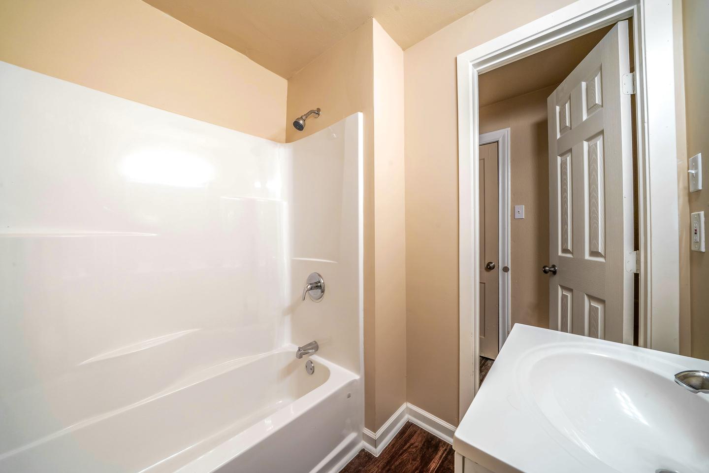 Bathroom(s)