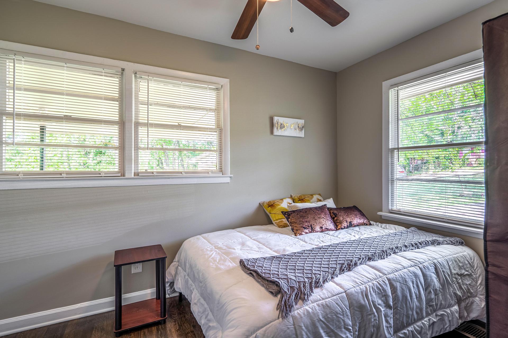bedroom, detected: ceiling fan, window blind, bed