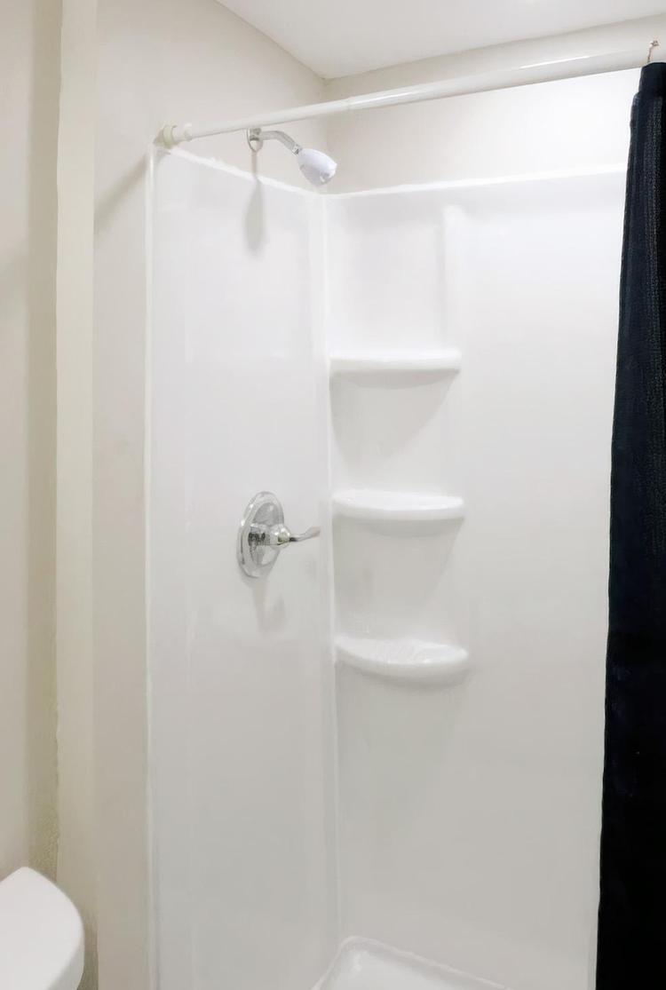 Bathroom(s)