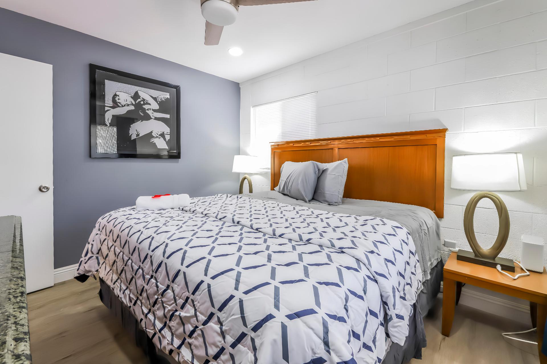 bedroom, detected:bed, ceiling fan