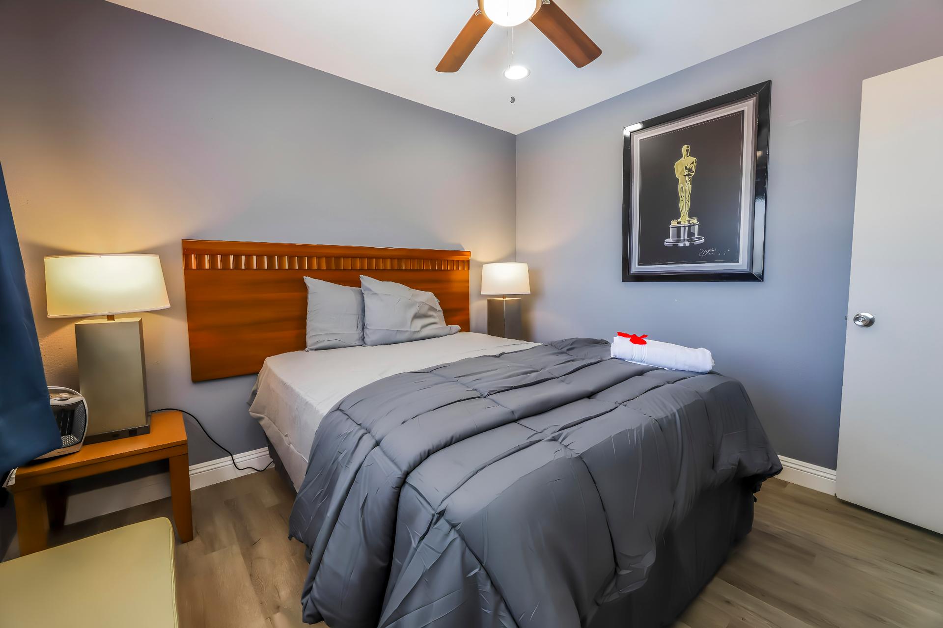 bedroom, detected:ceiling fan, bed