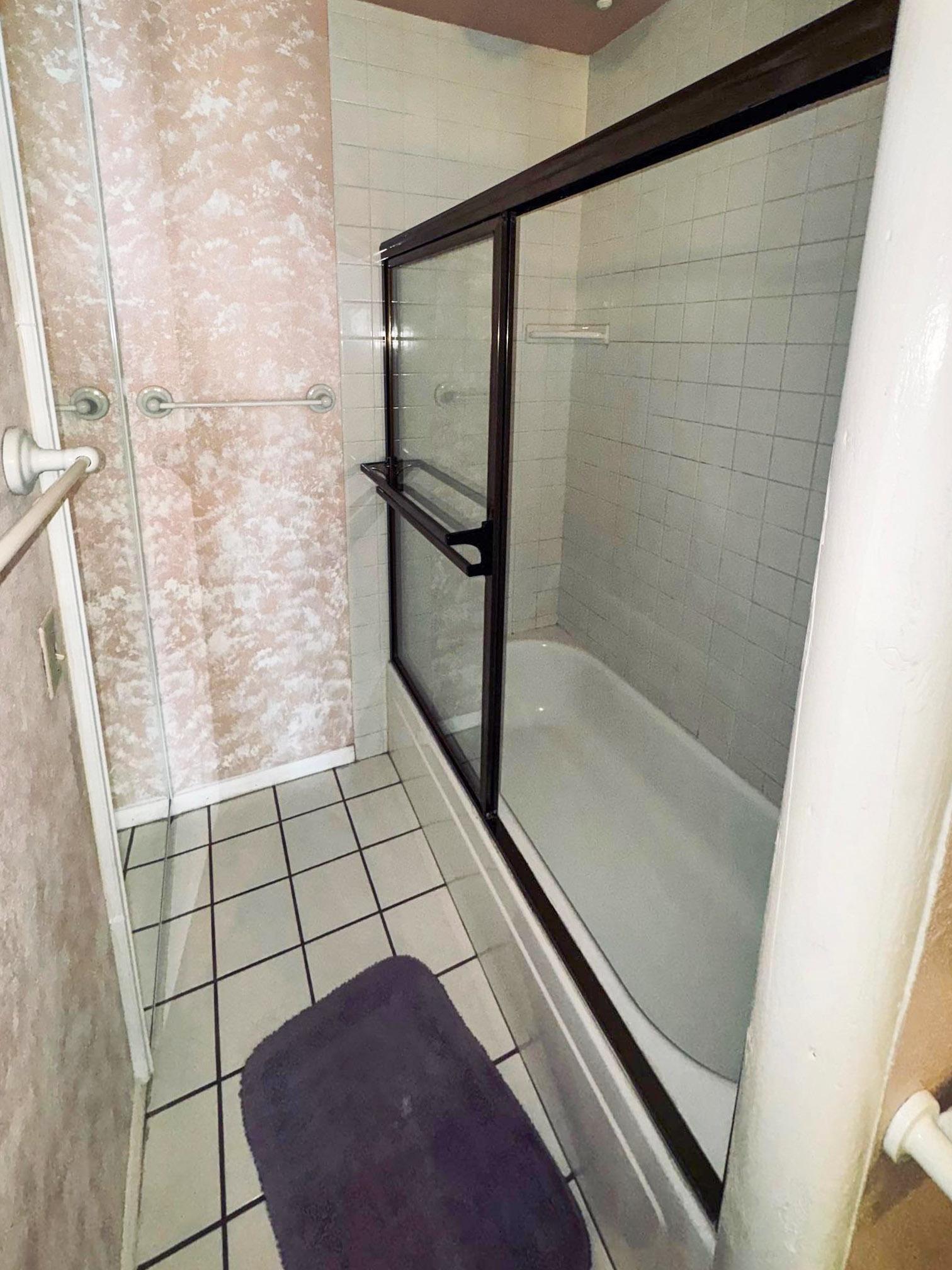 bathroom, detected:shower, bathtub