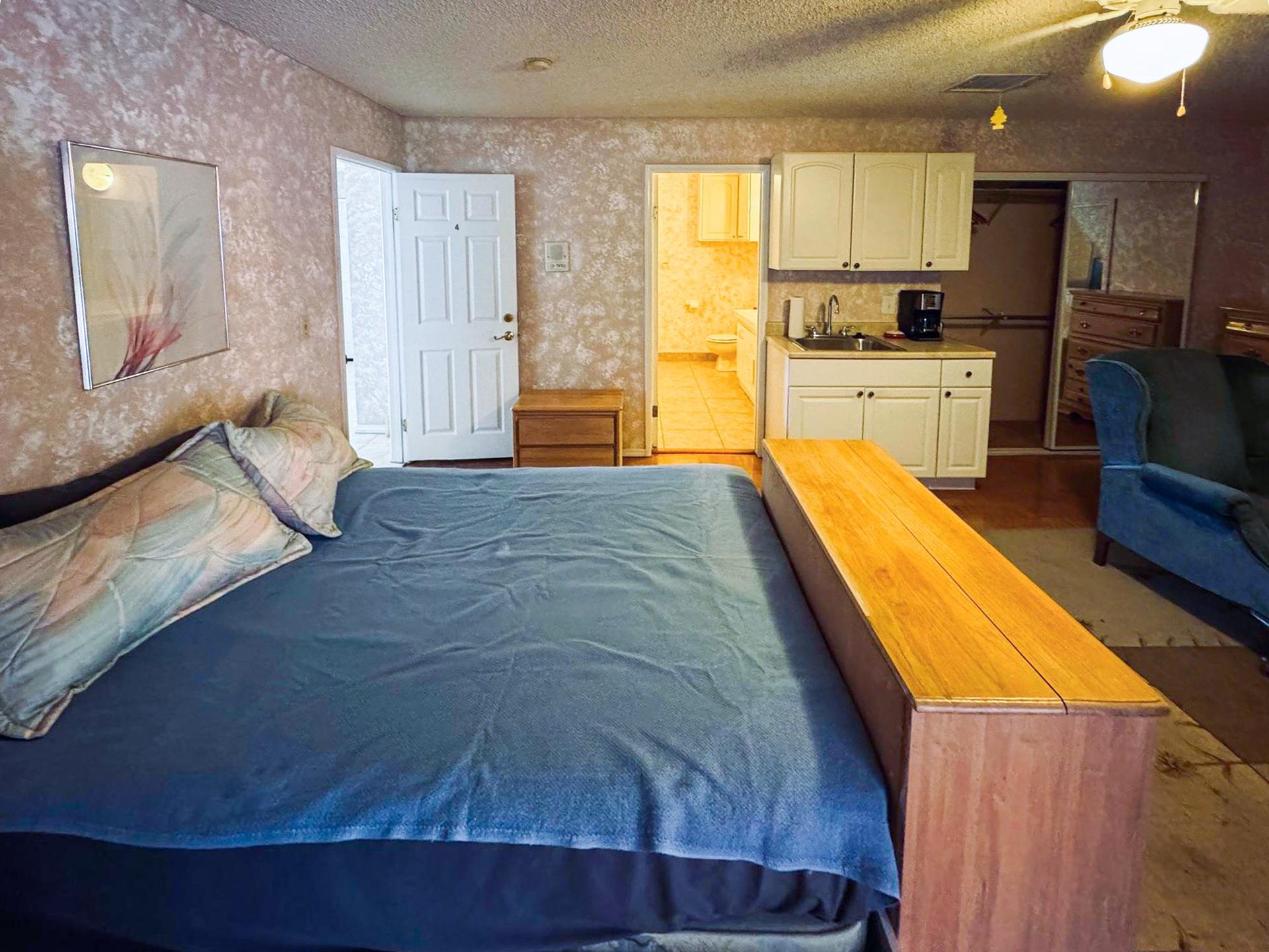 bedroom, detected:bed