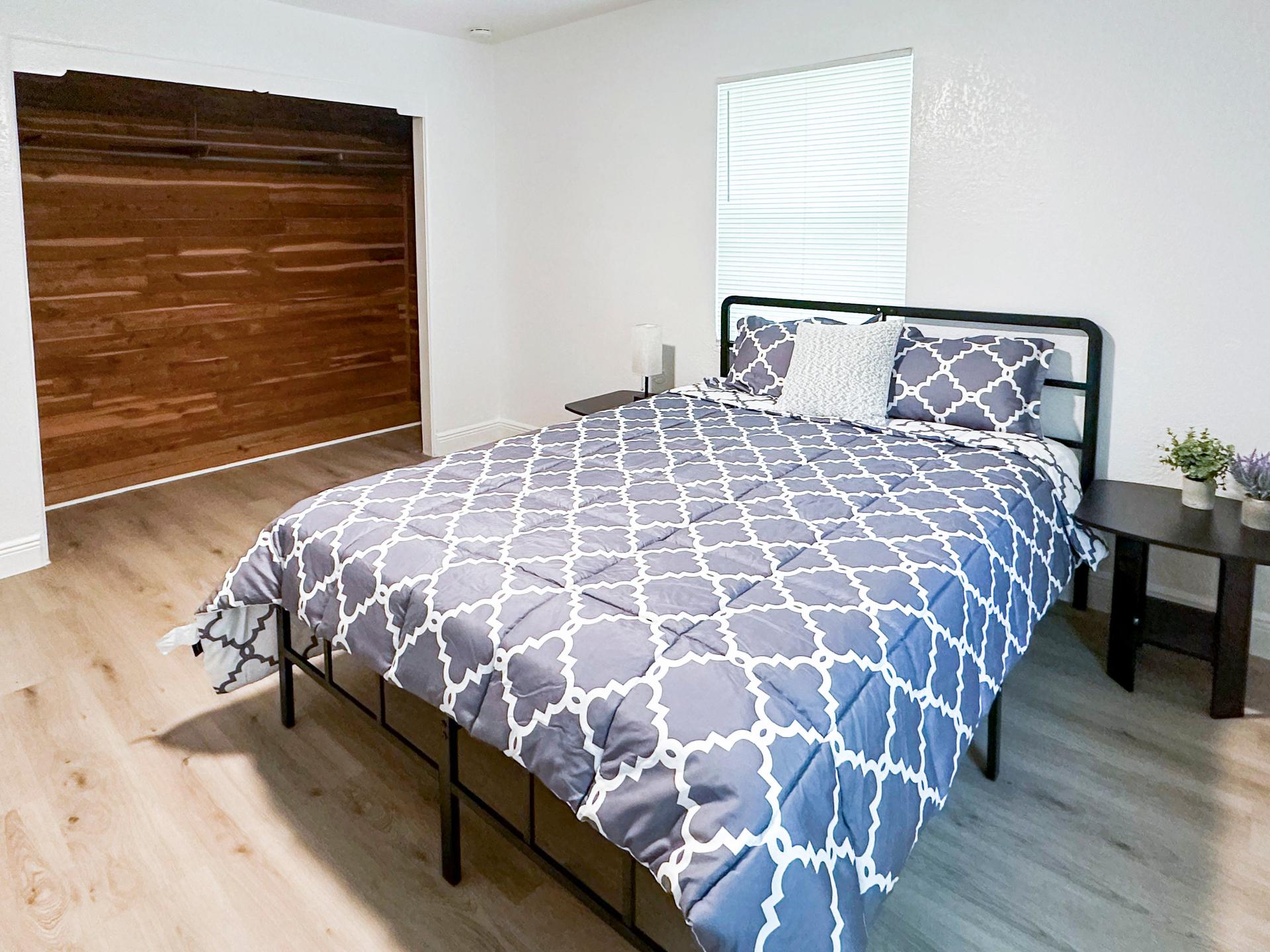 bedroom, detected:bed