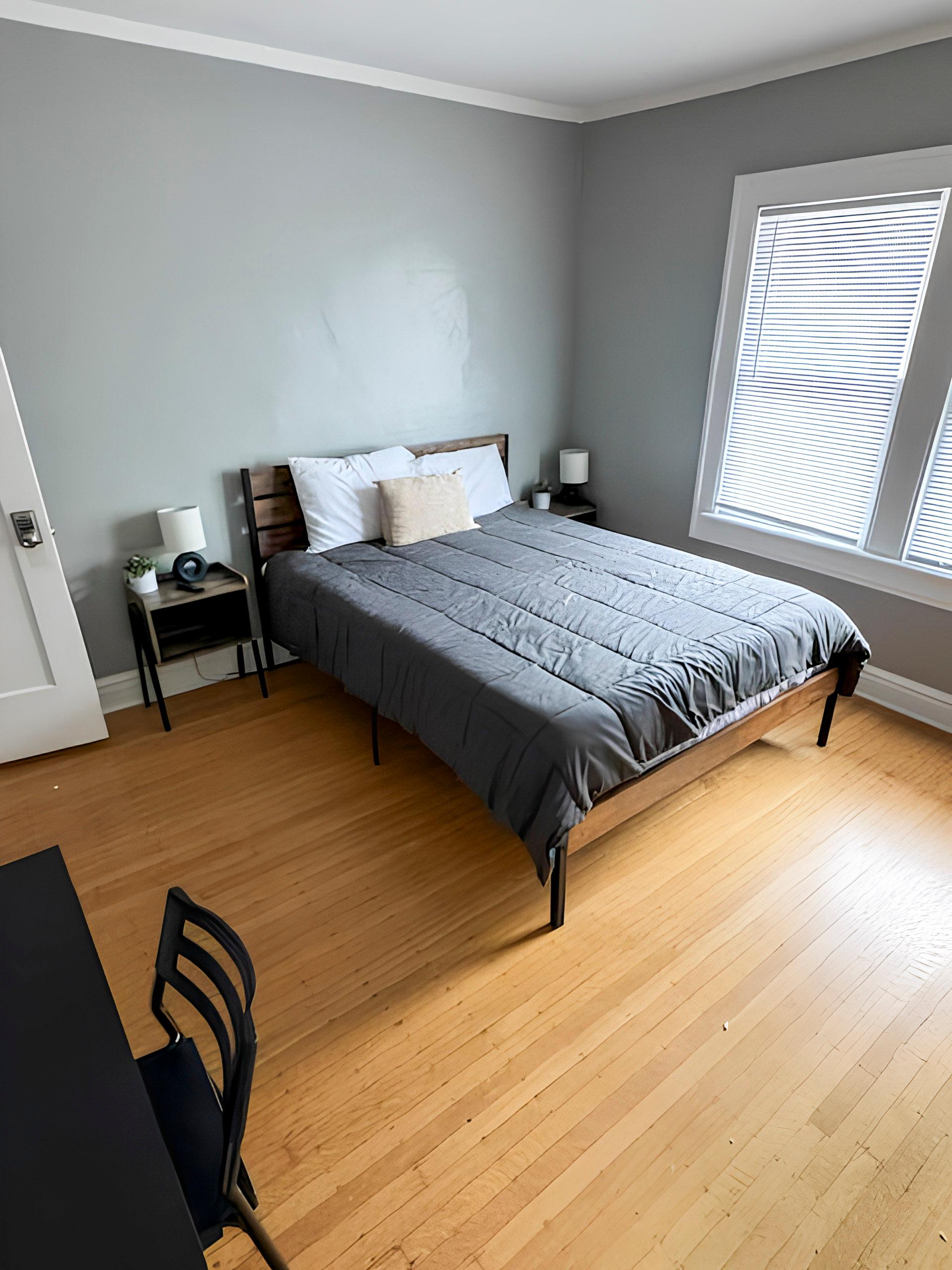 bedroom, detected:bed, window blind