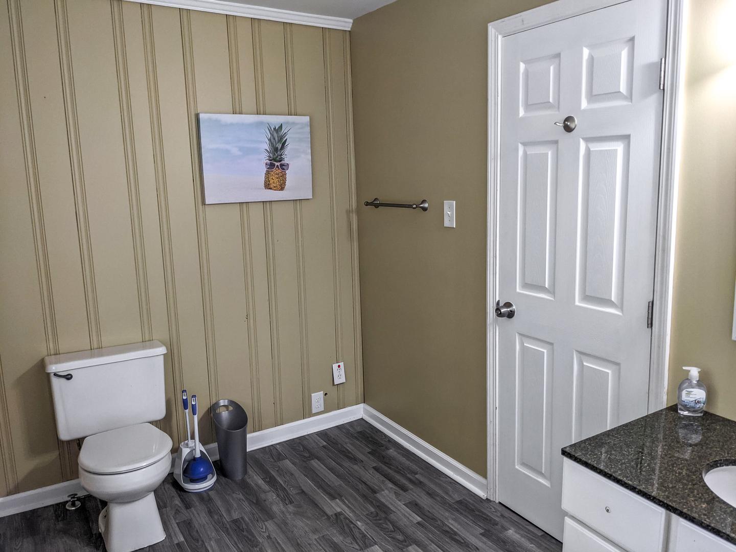 Bathroom(s)