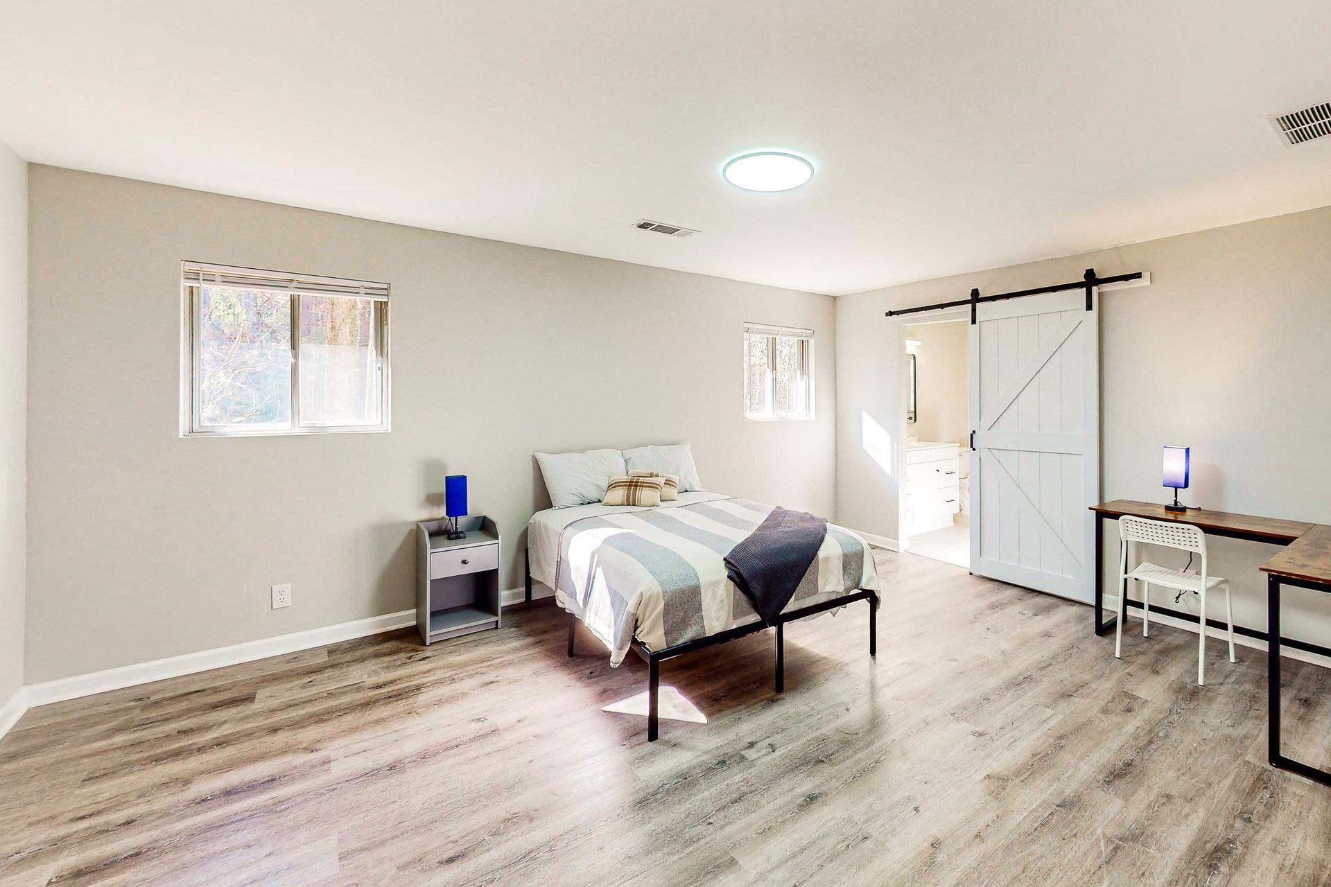 bedroom, detected:bed, ceiling fan