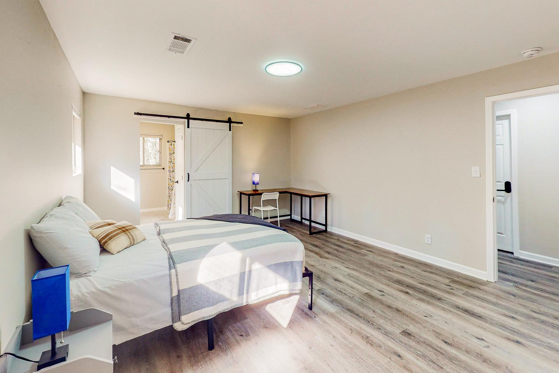 bedroom, detected:bed, ceiling fan