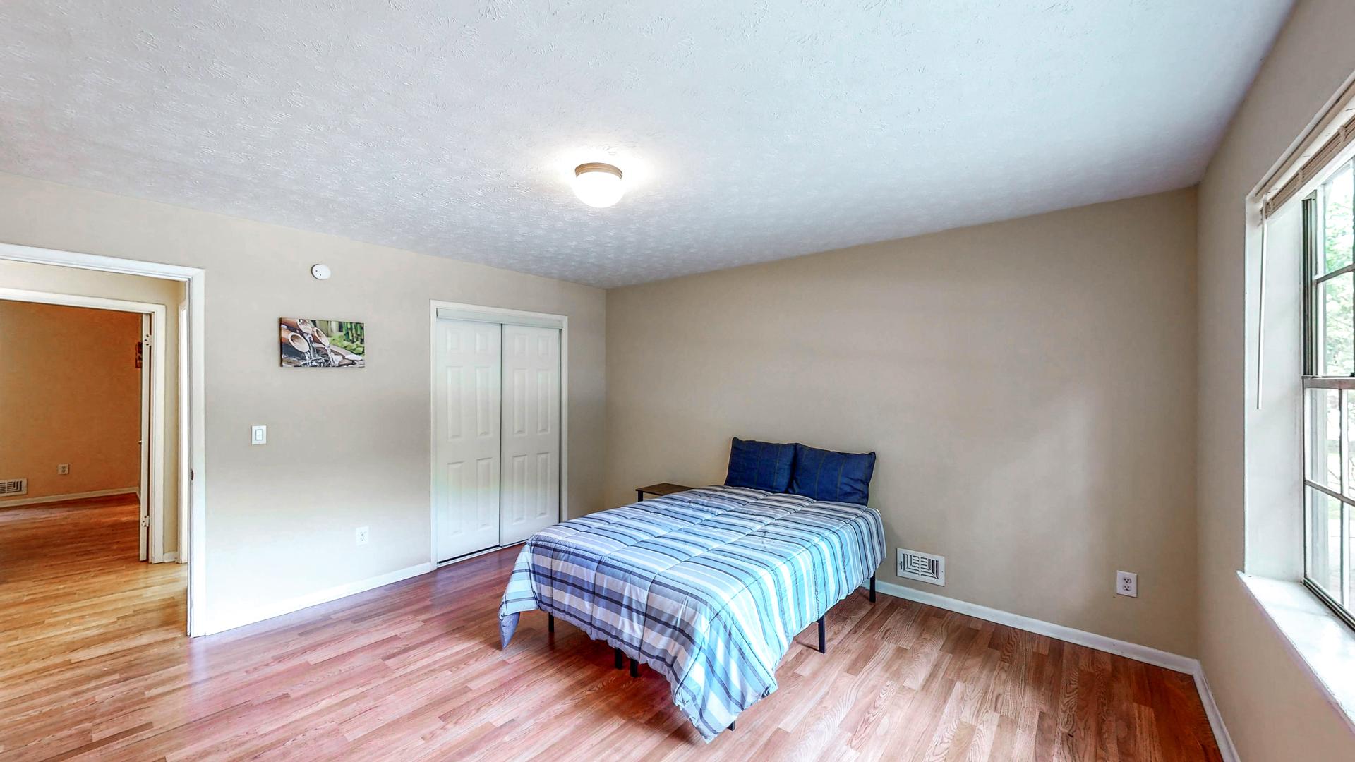 bedroom, detected: bed