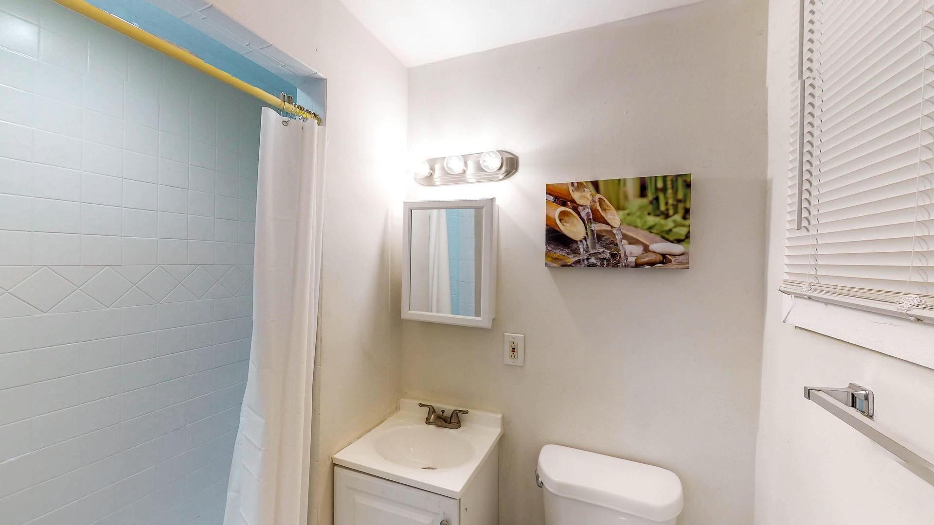 Bathroom(s)