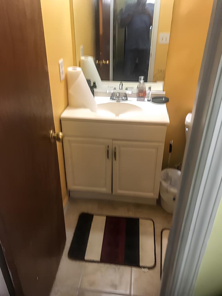 Bathroom(s)