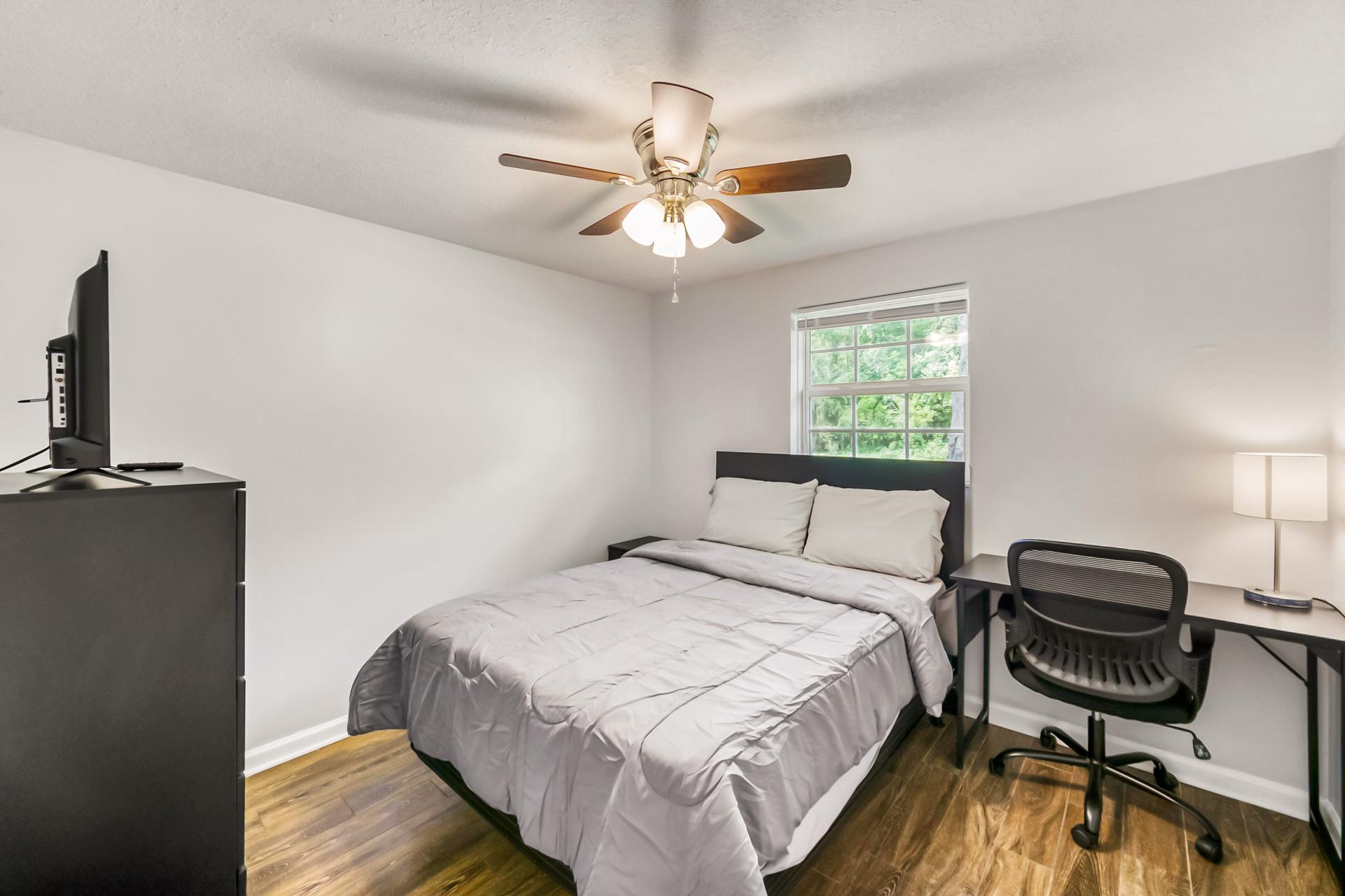 bedroom, detected:bed