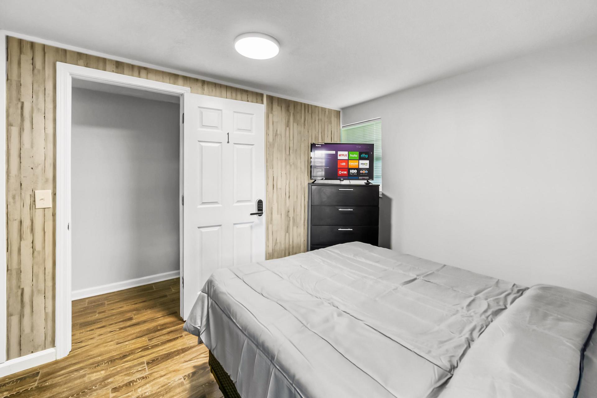 bedroom, detected:bed