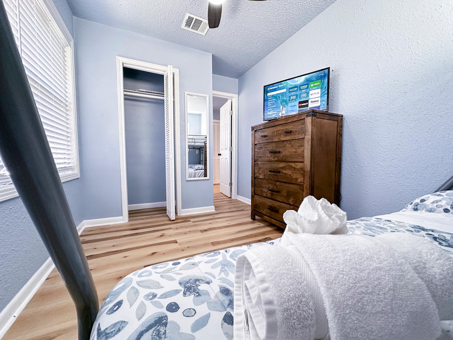 bedroom, detected:bed, window blind