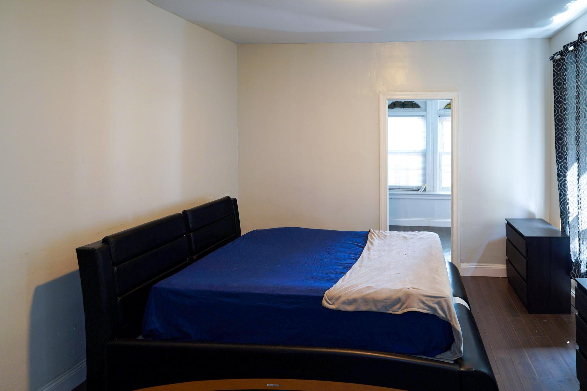 bedroom, detected:bed