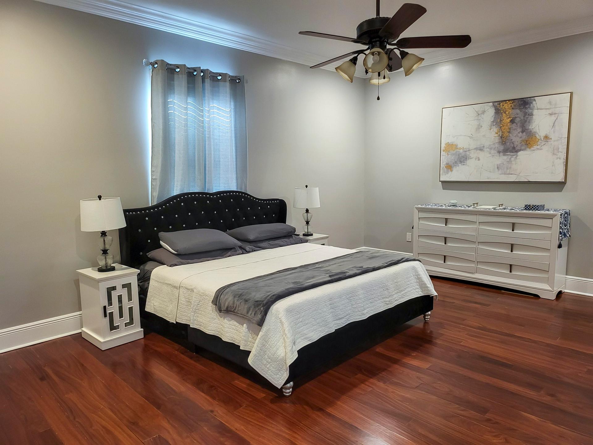 bedroom, detected:ceiling fan, bed