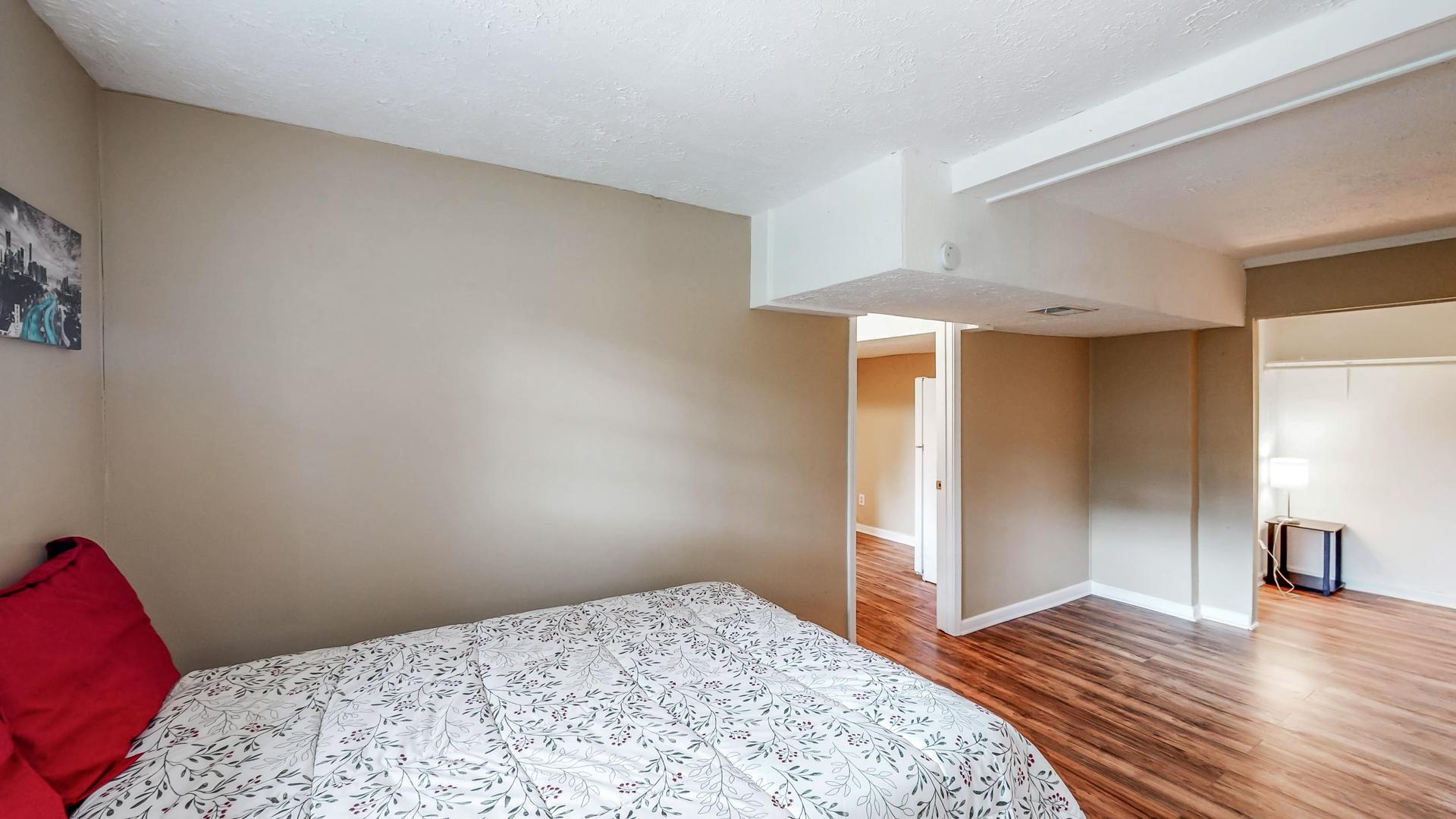 bedroom, detected: bed