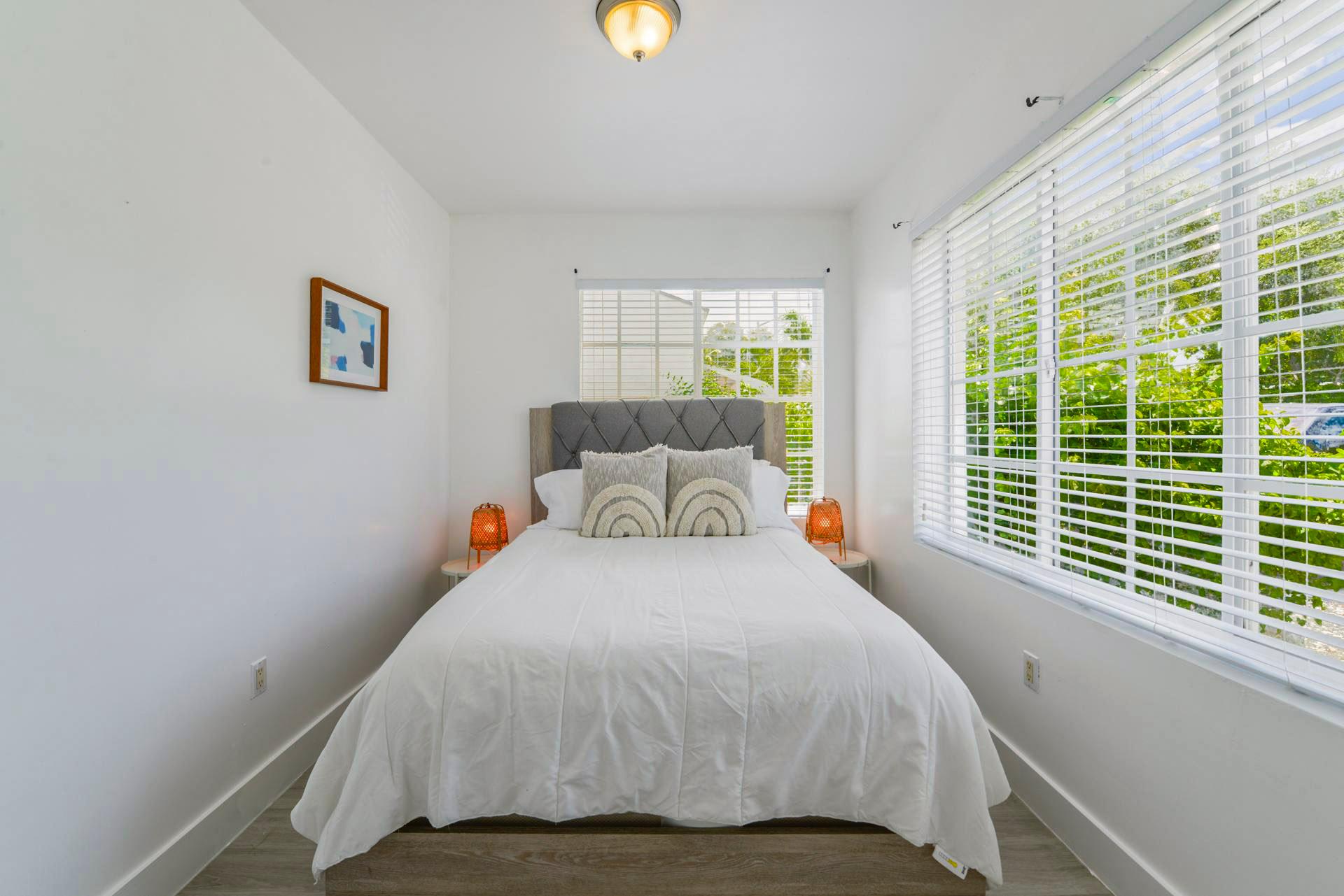 bedroom, detected:bed, window blind