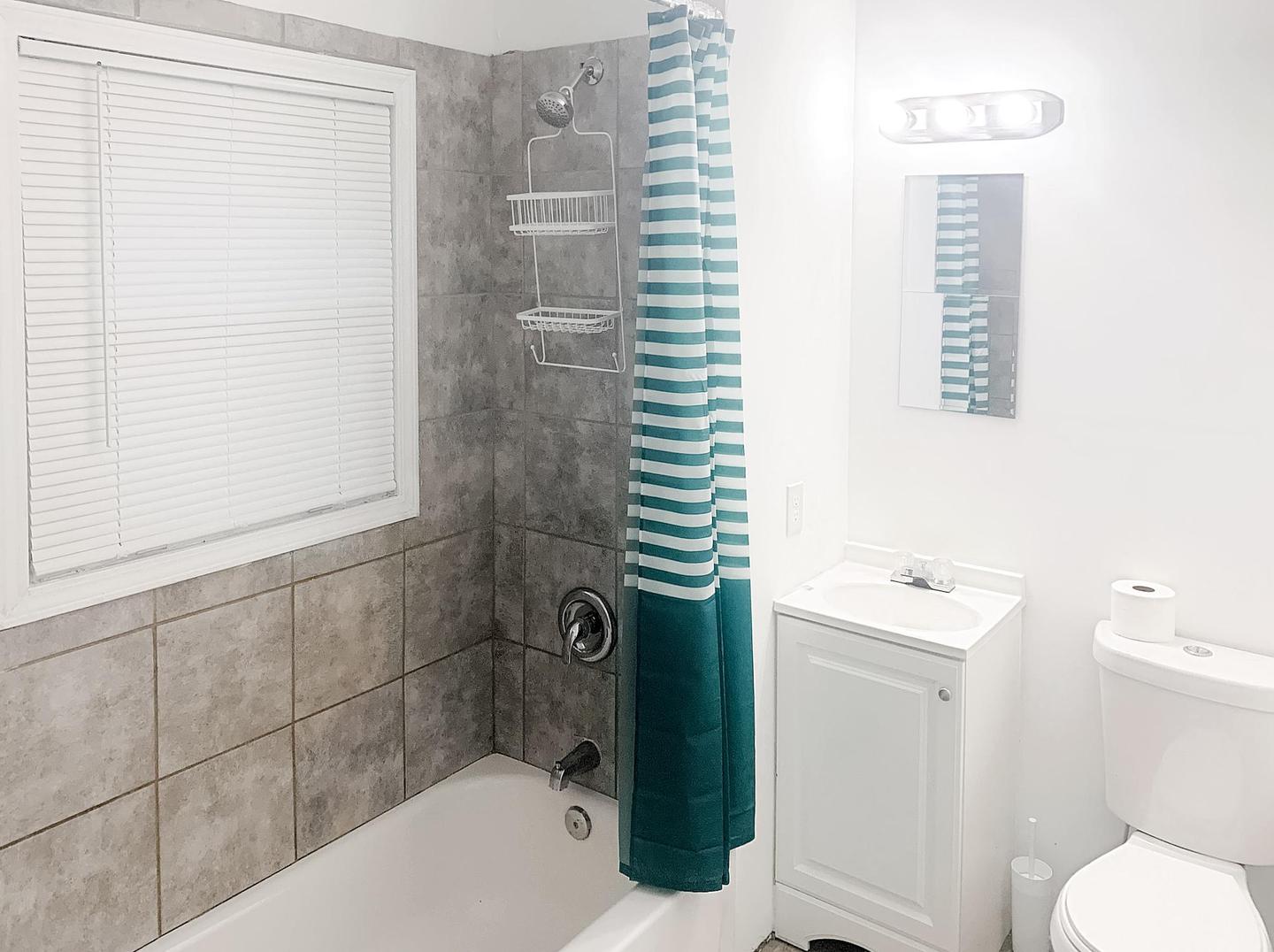 Bathroom(s)