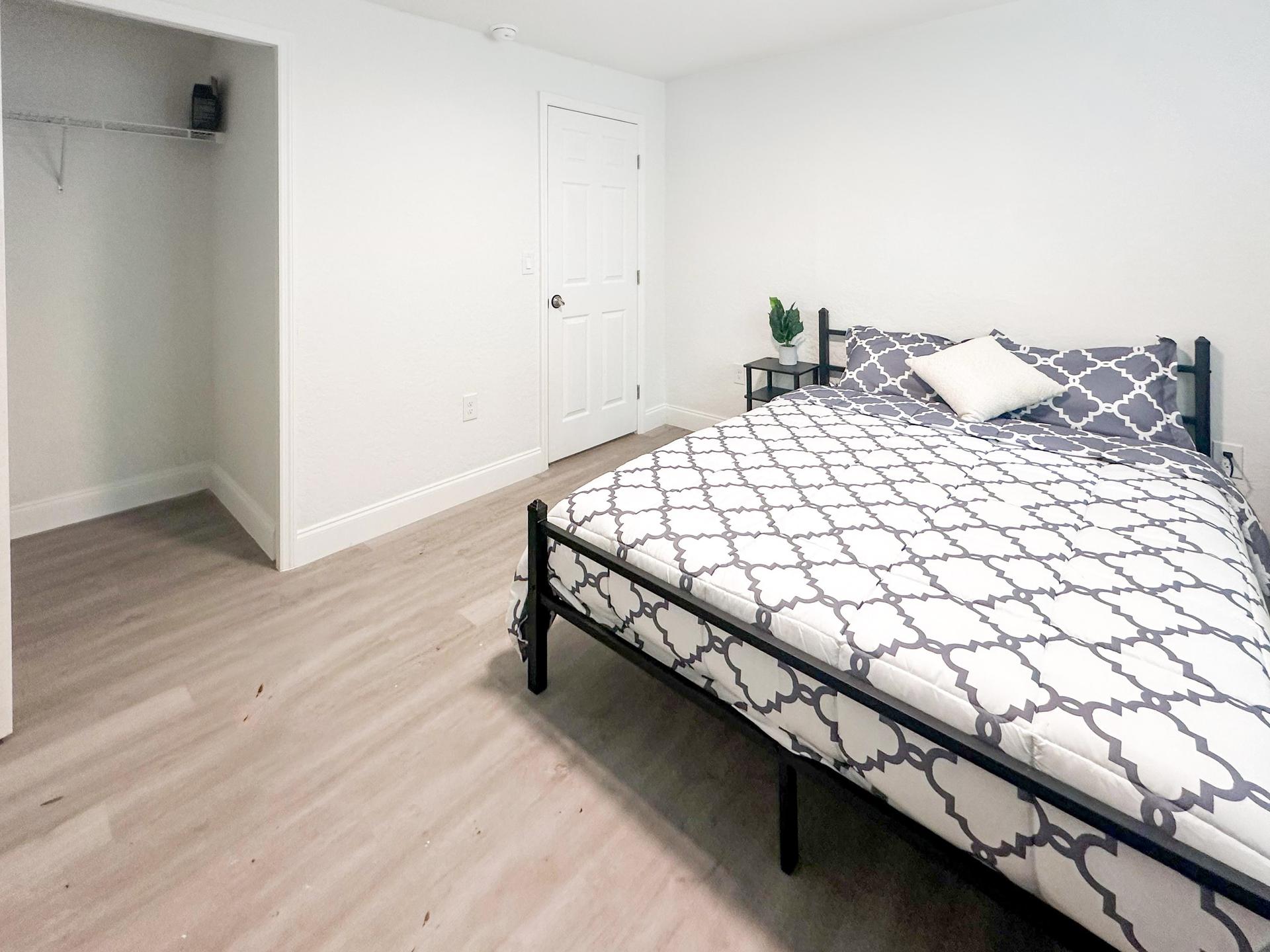 bedroom, detected:bed