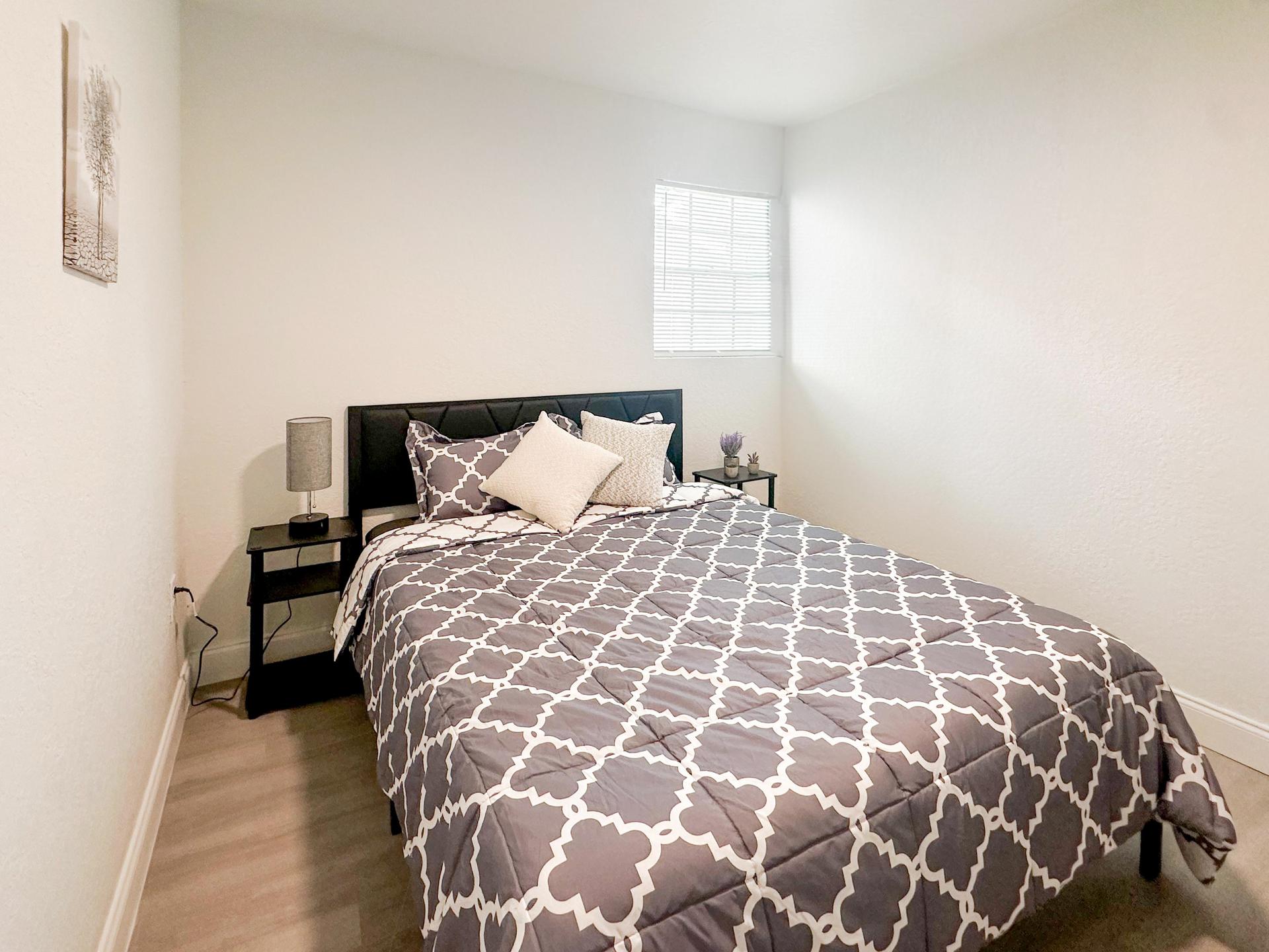 bedroom, detected:bed, window blind