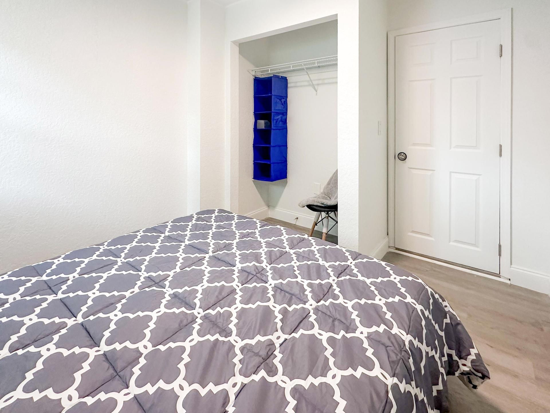 bedroom, detected:bed