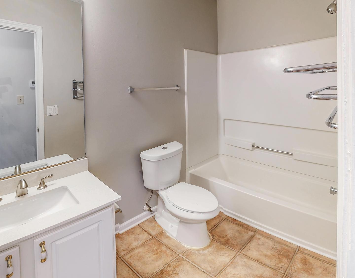 Bathroom(s)