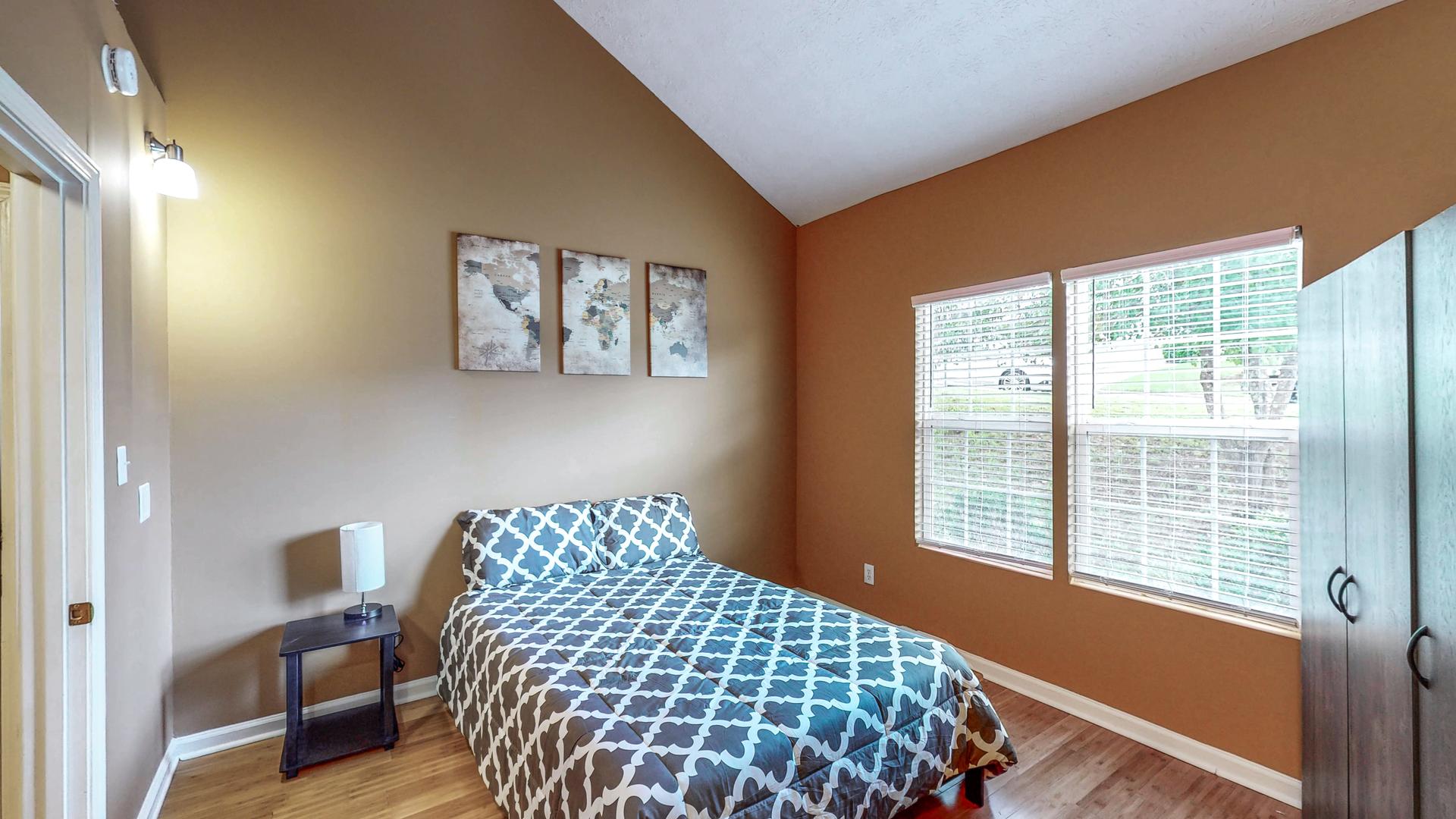 bedroom, detected: bed, window blind