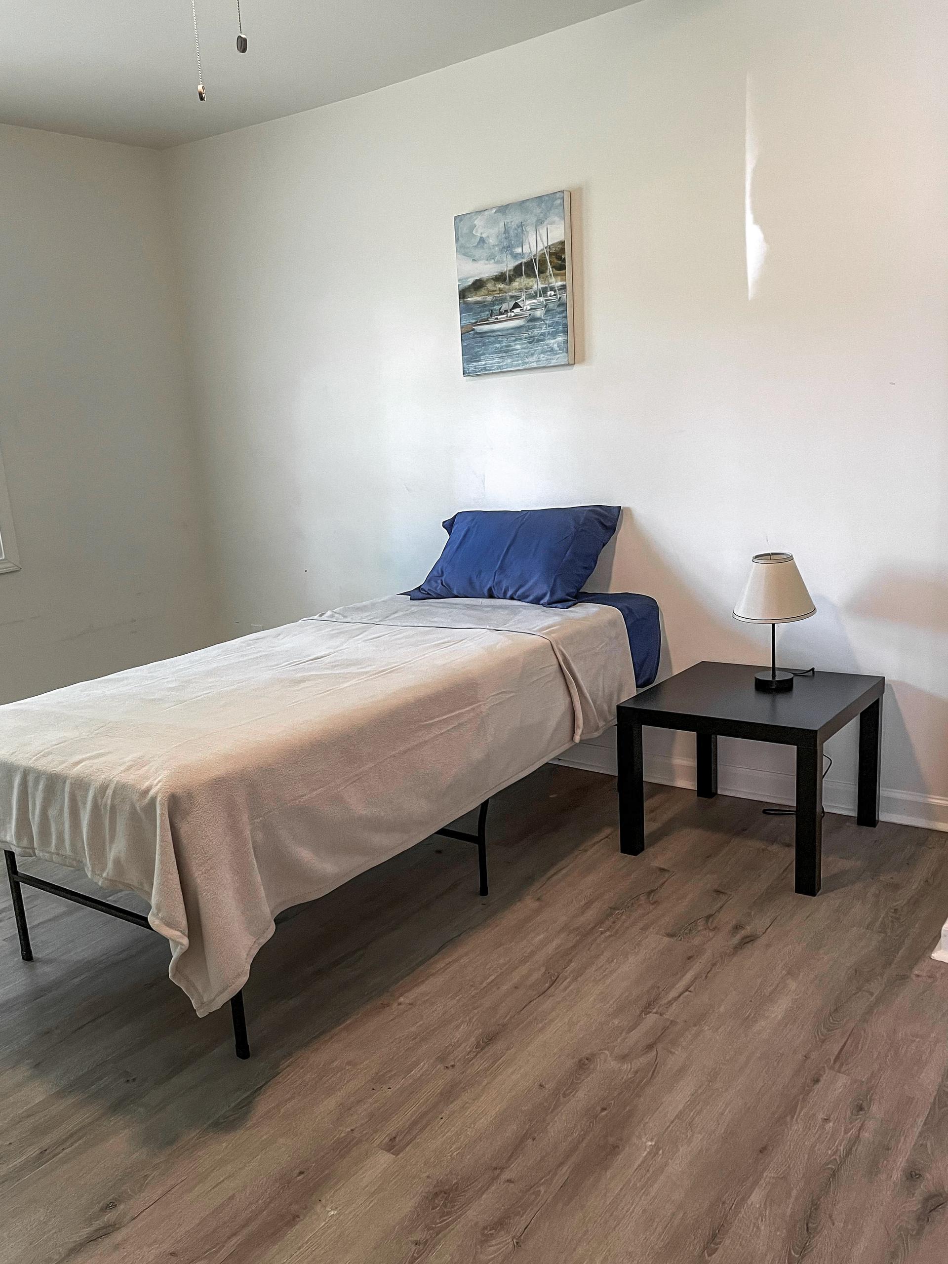 bedroom, detected: bed