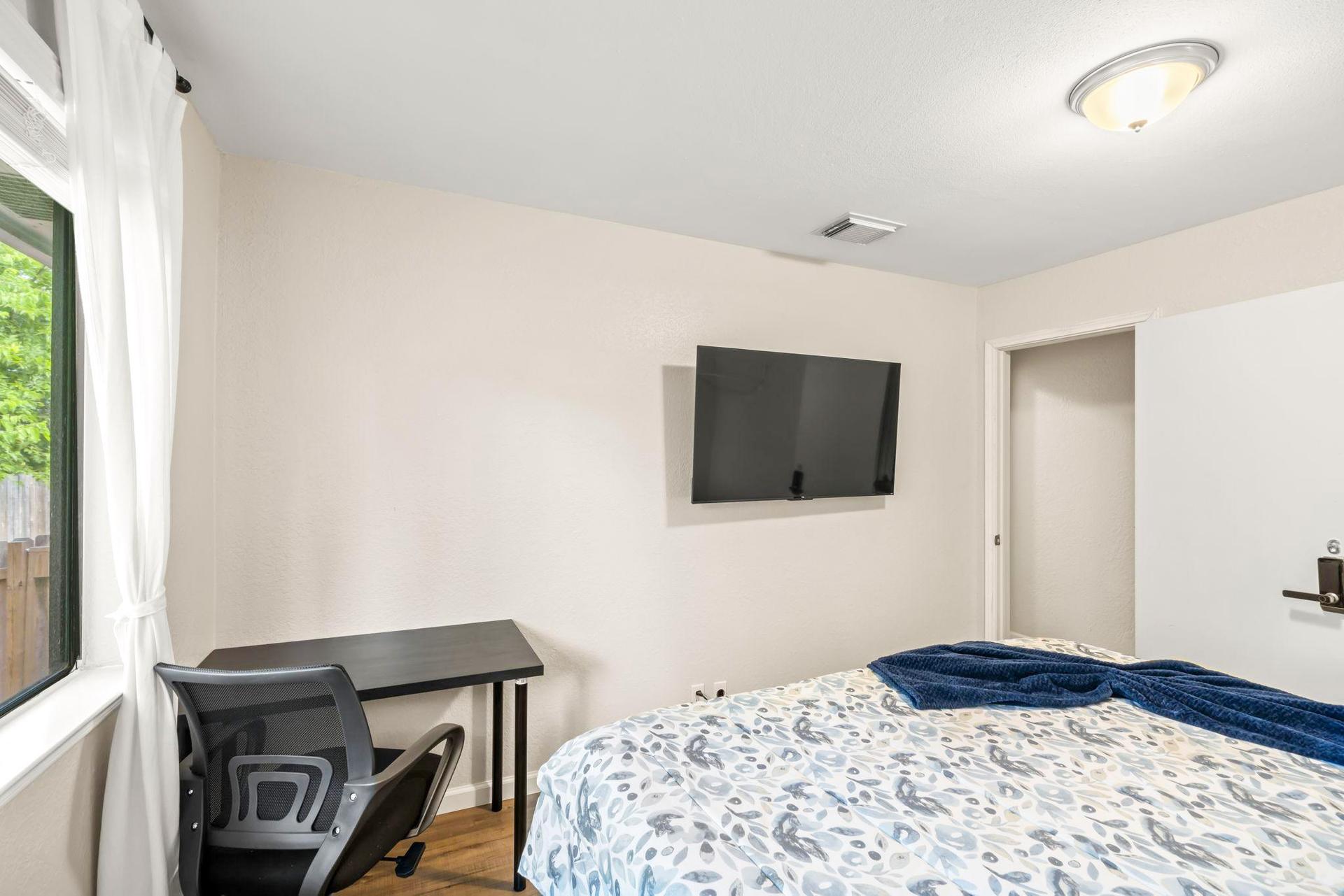 bedroom, detected:bed