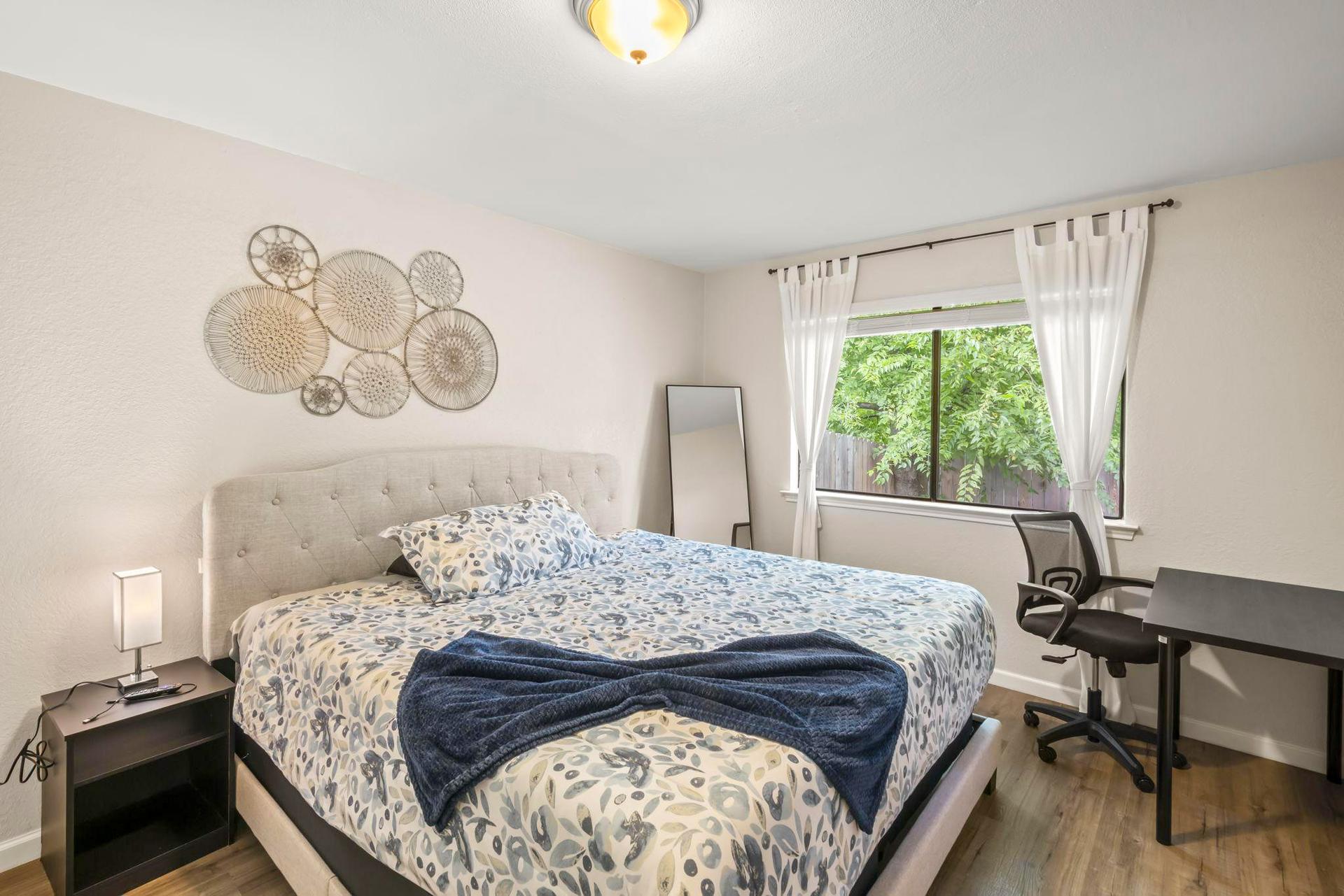 bedroom, detected:bed