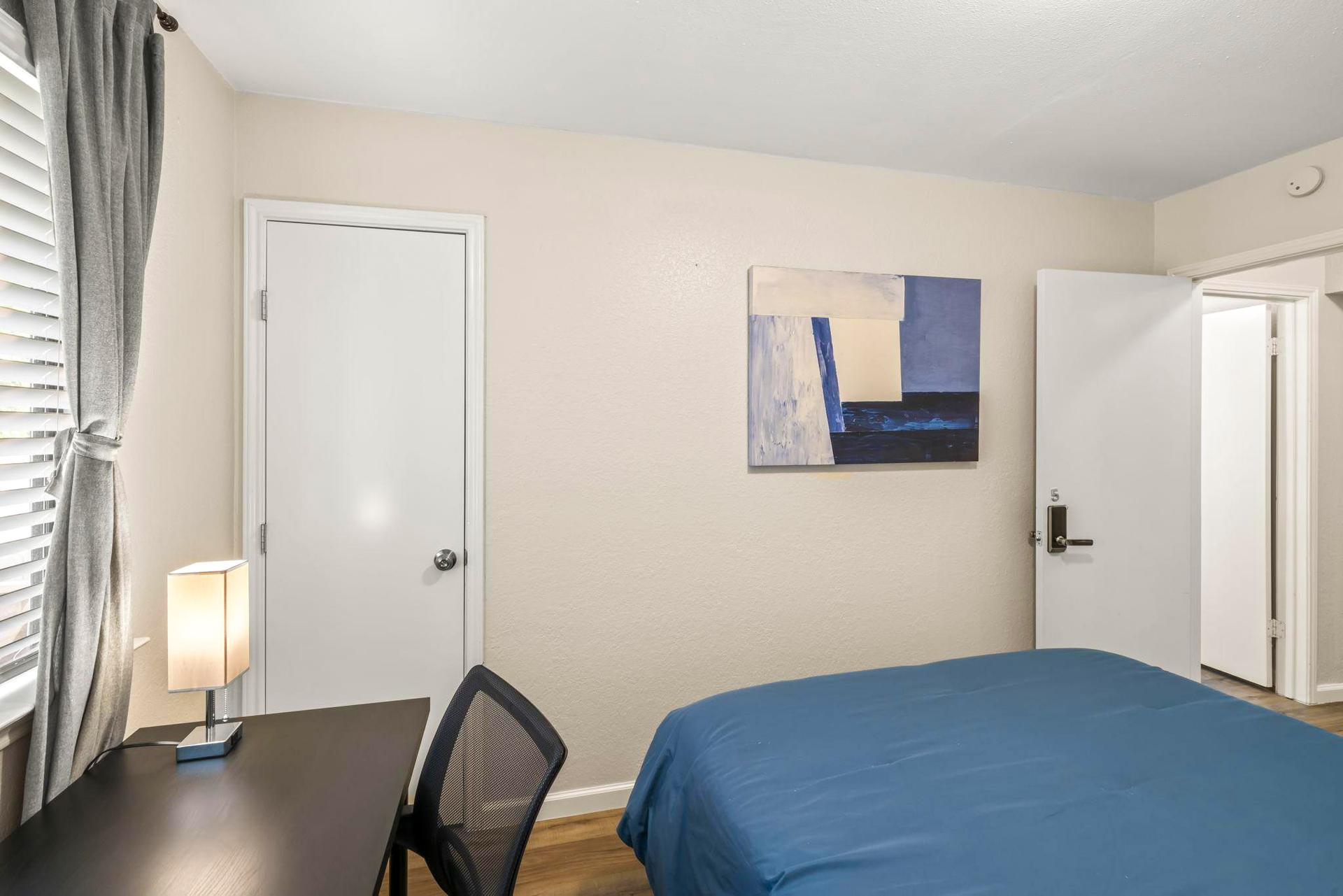 bedroom, detected:bed, window blind