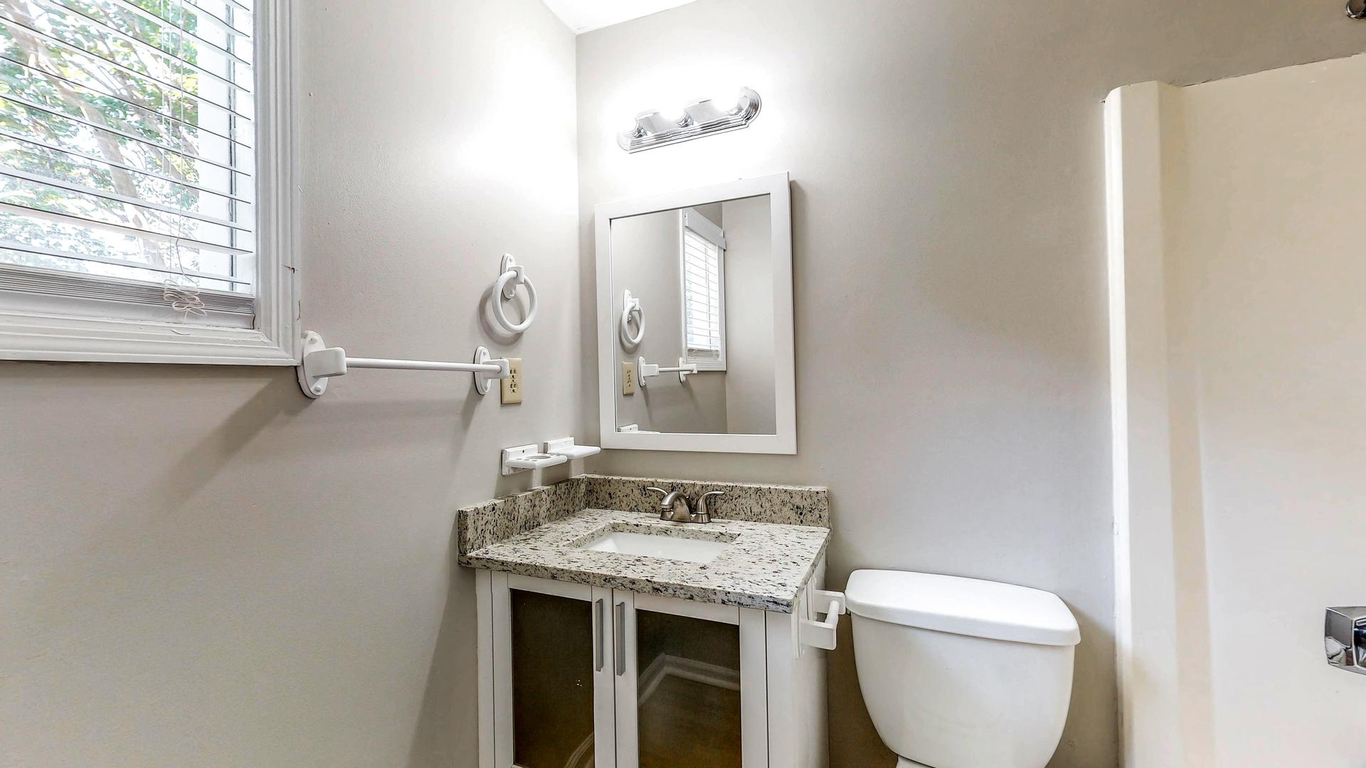 Bathroom(s)