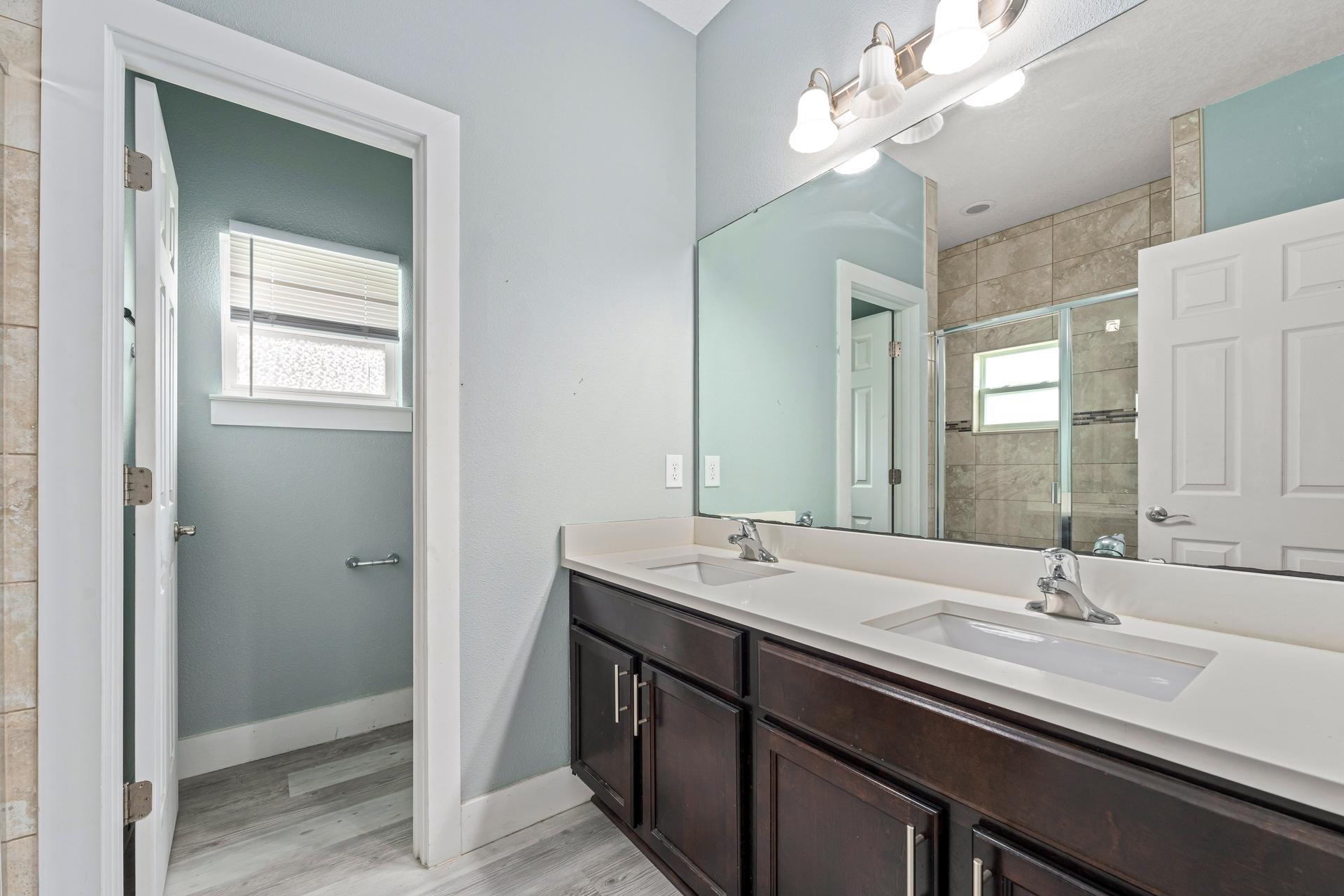bathroom, detected: