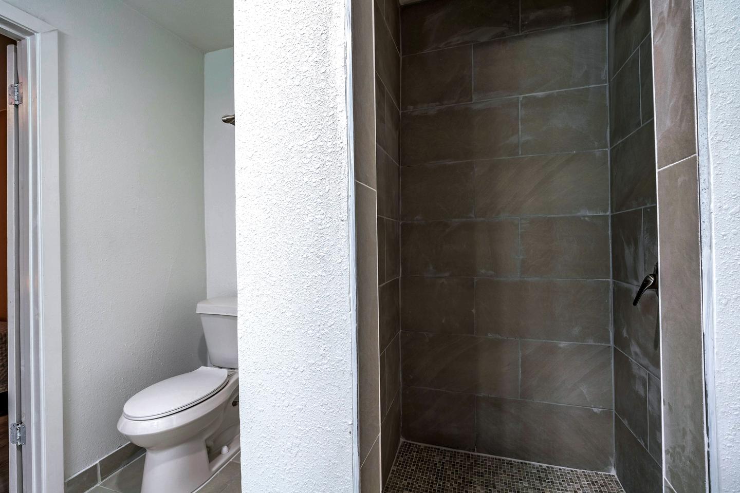 Bathroom(s)