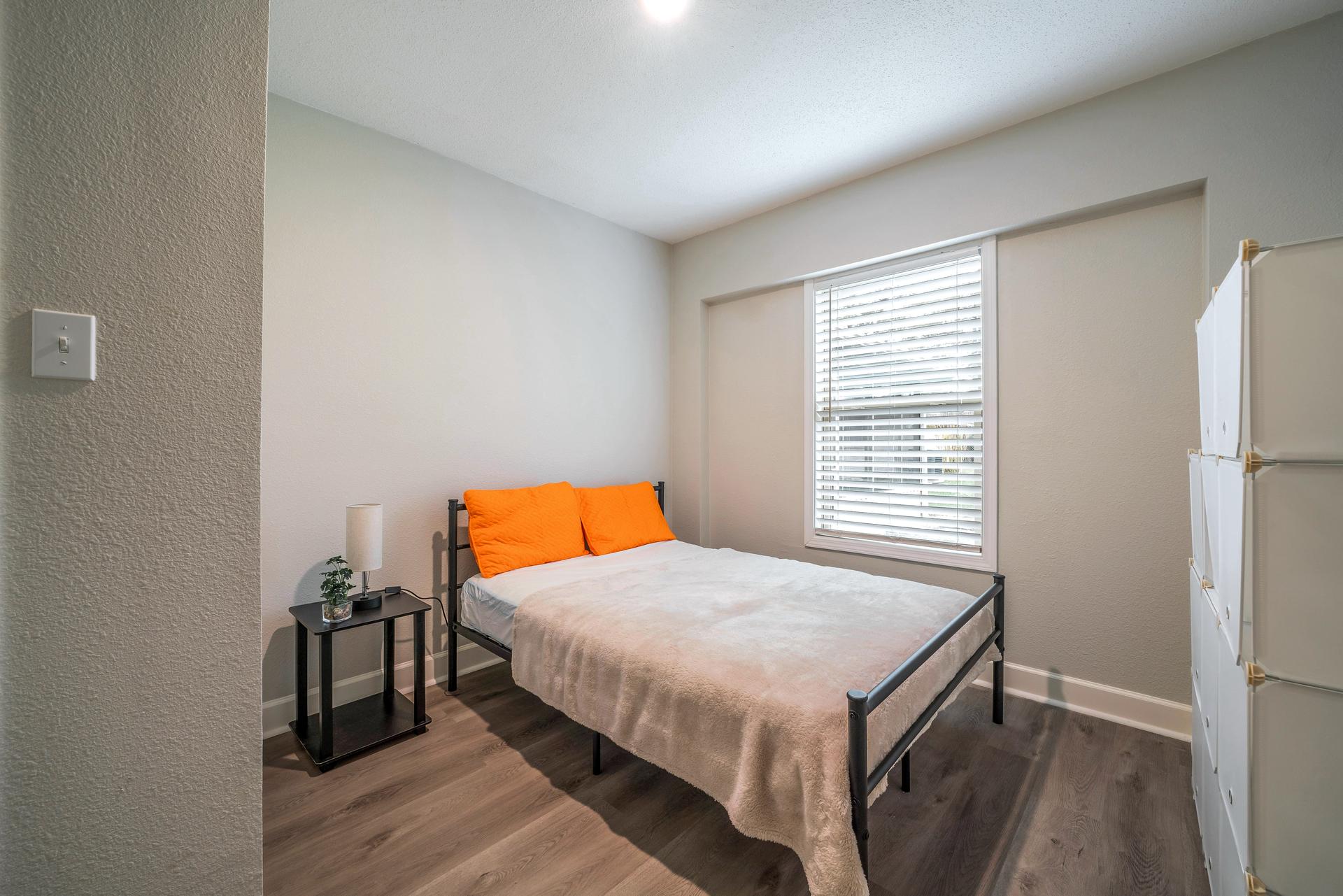 bedroom, detected: bed