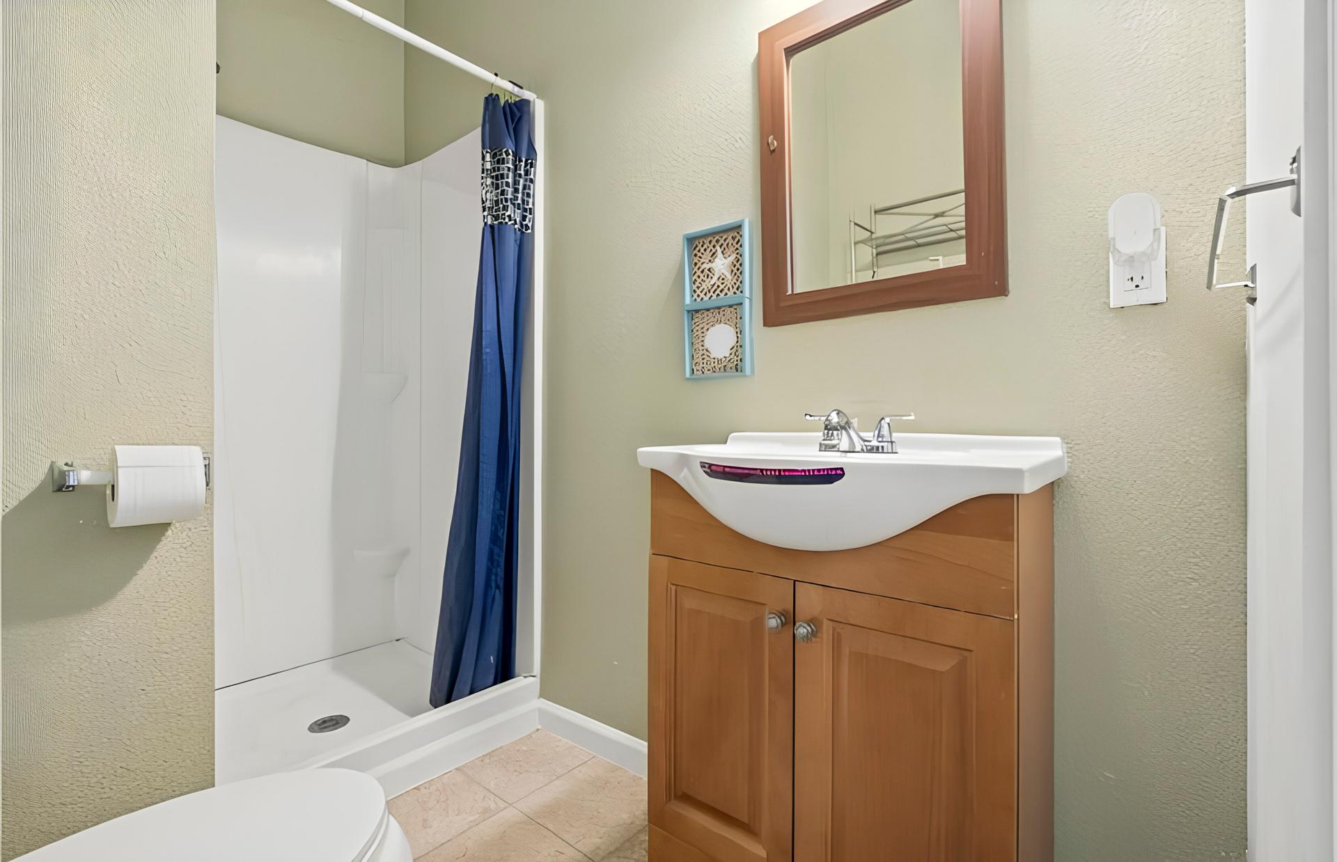 bathroom, detected:bathtub