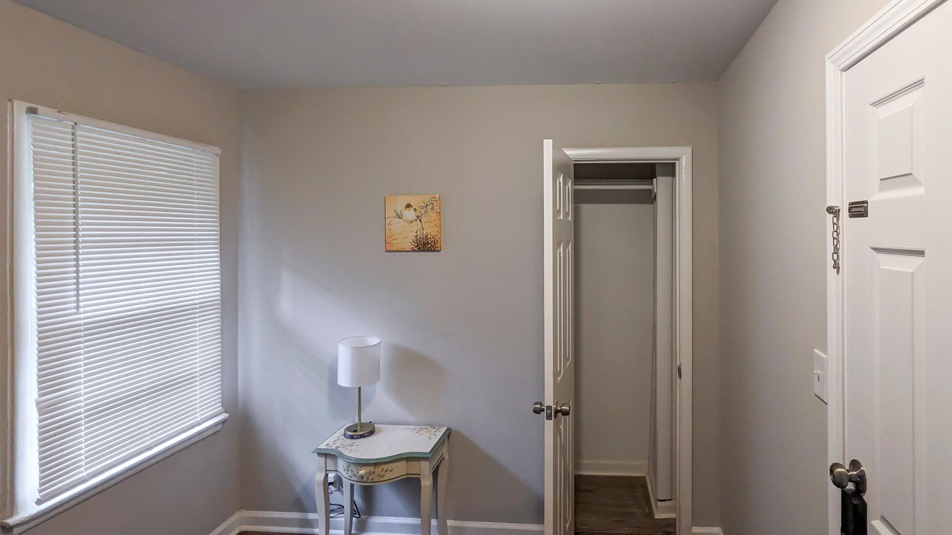 living_room, detected:window blind