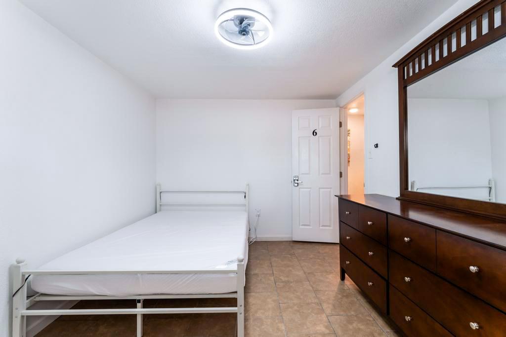 bedroom, detected:bed