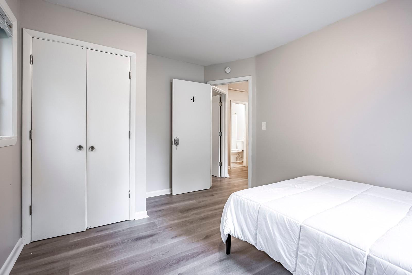 bedroom, detected:bed