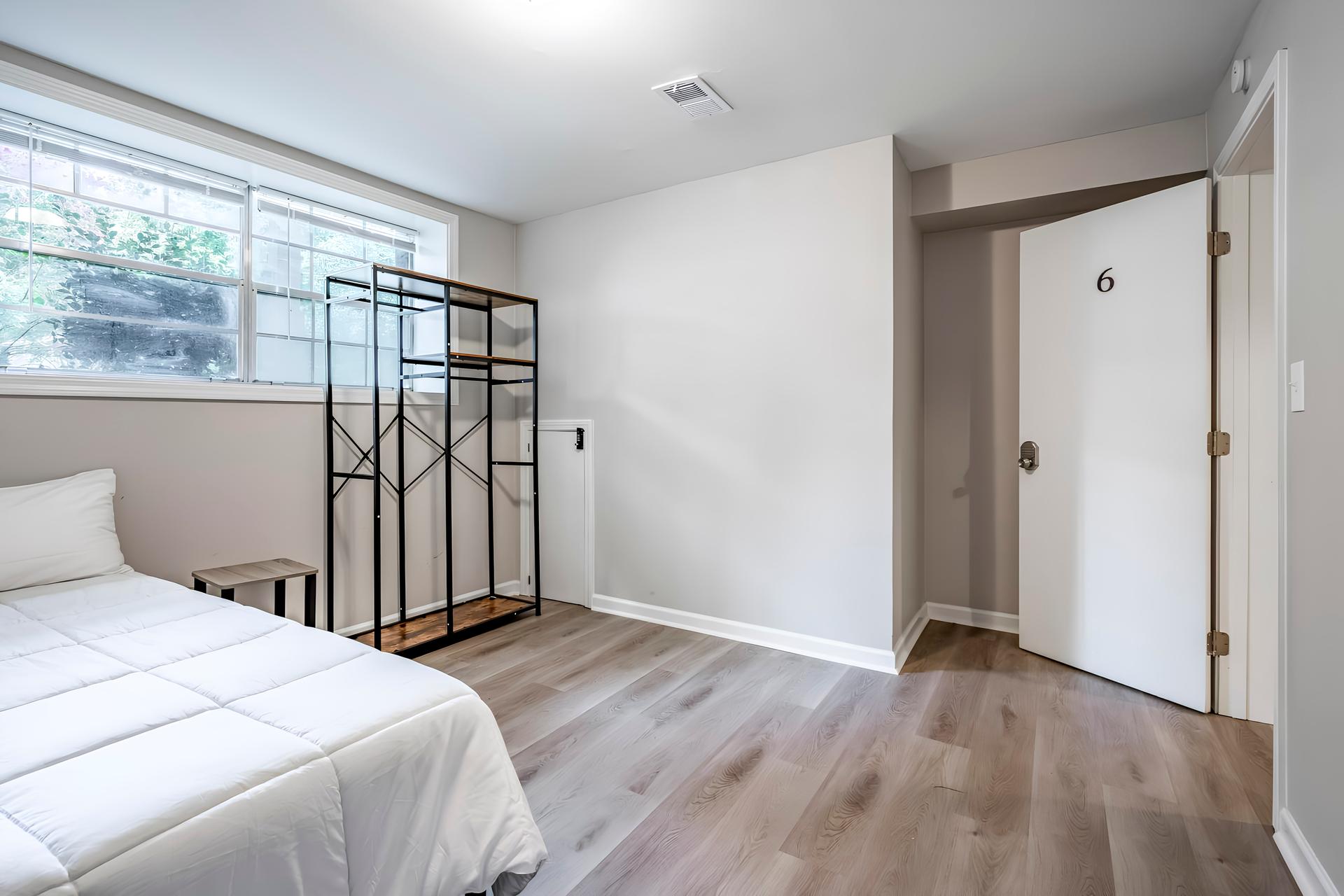 bedroom, detected:bed