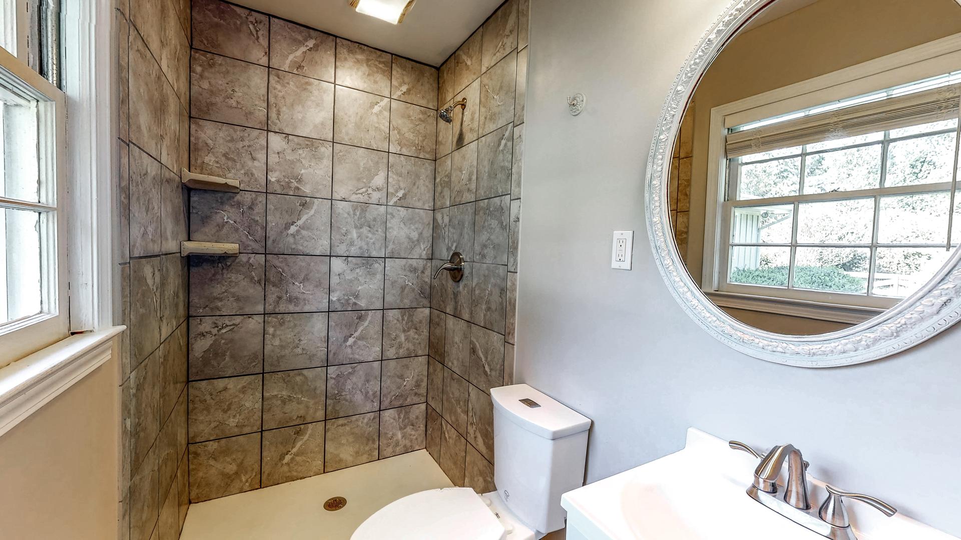 Bathroom(s)