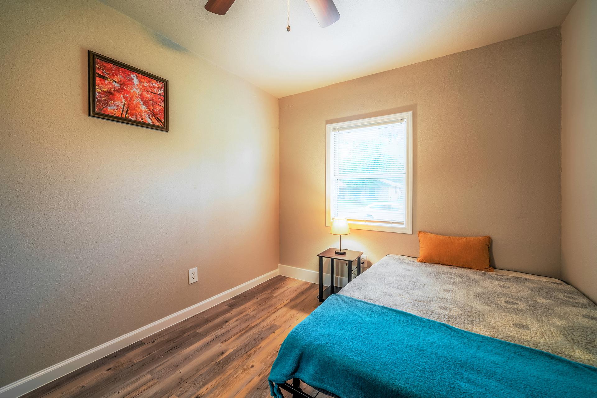 bedroom, detected: bed, window blind