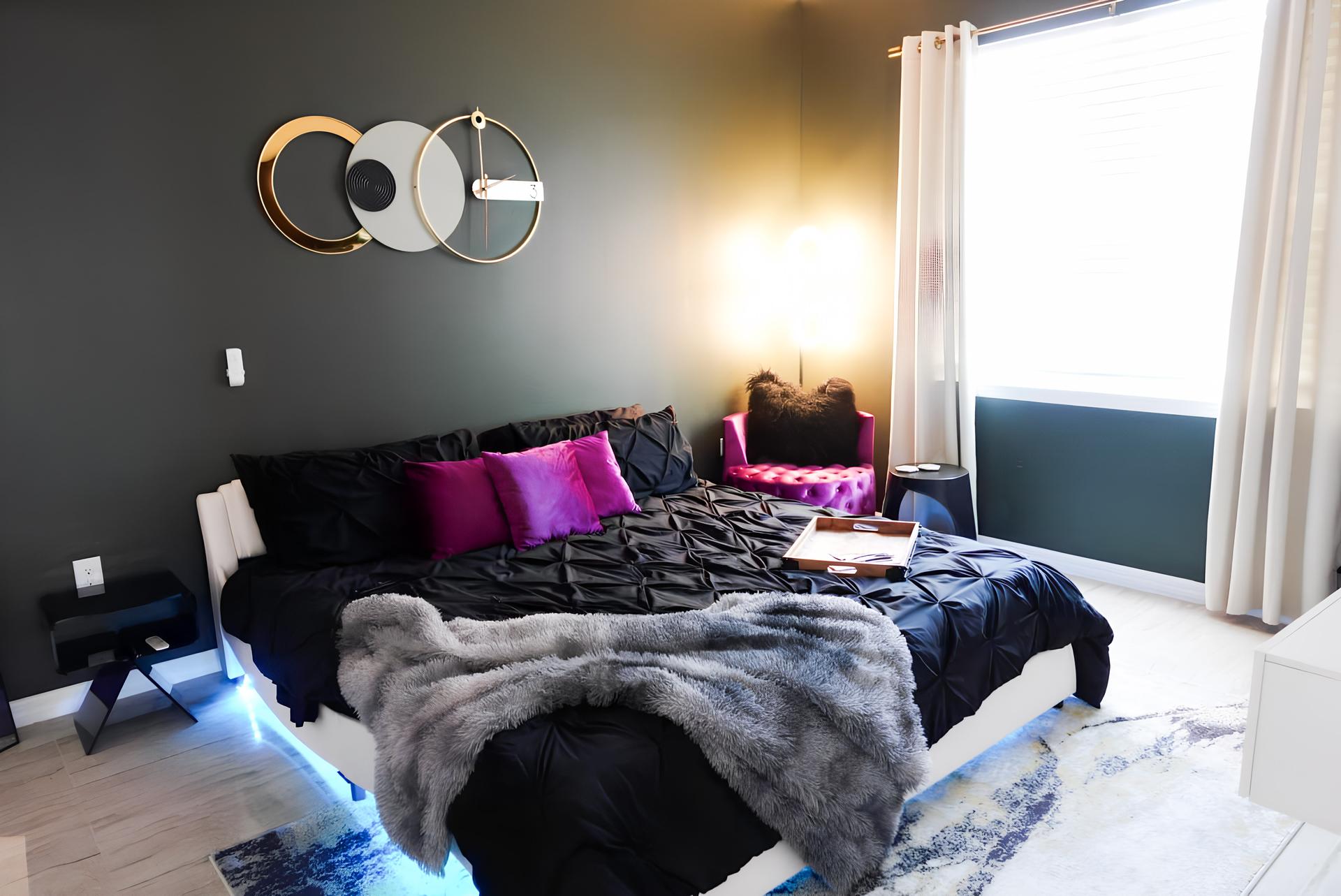 bedroom, detected:bed, window blind