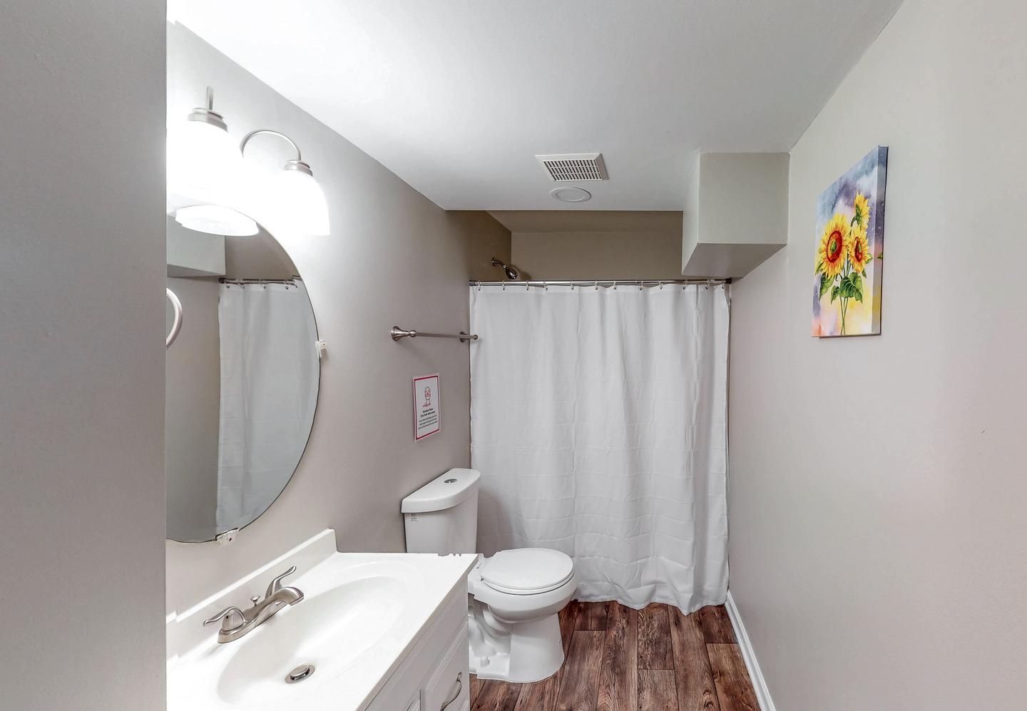 Bathroom(s)