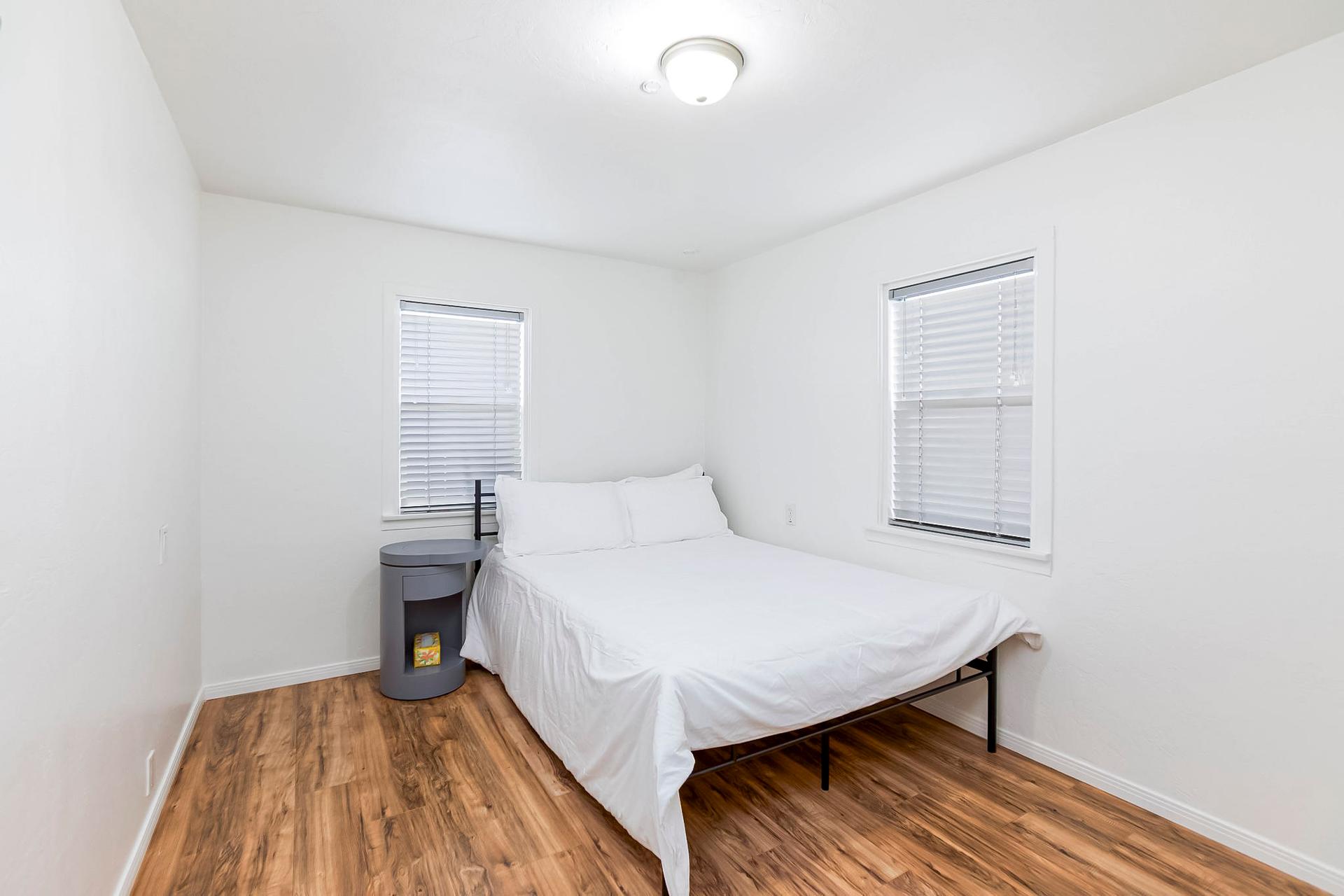 bedroom, detected:bed