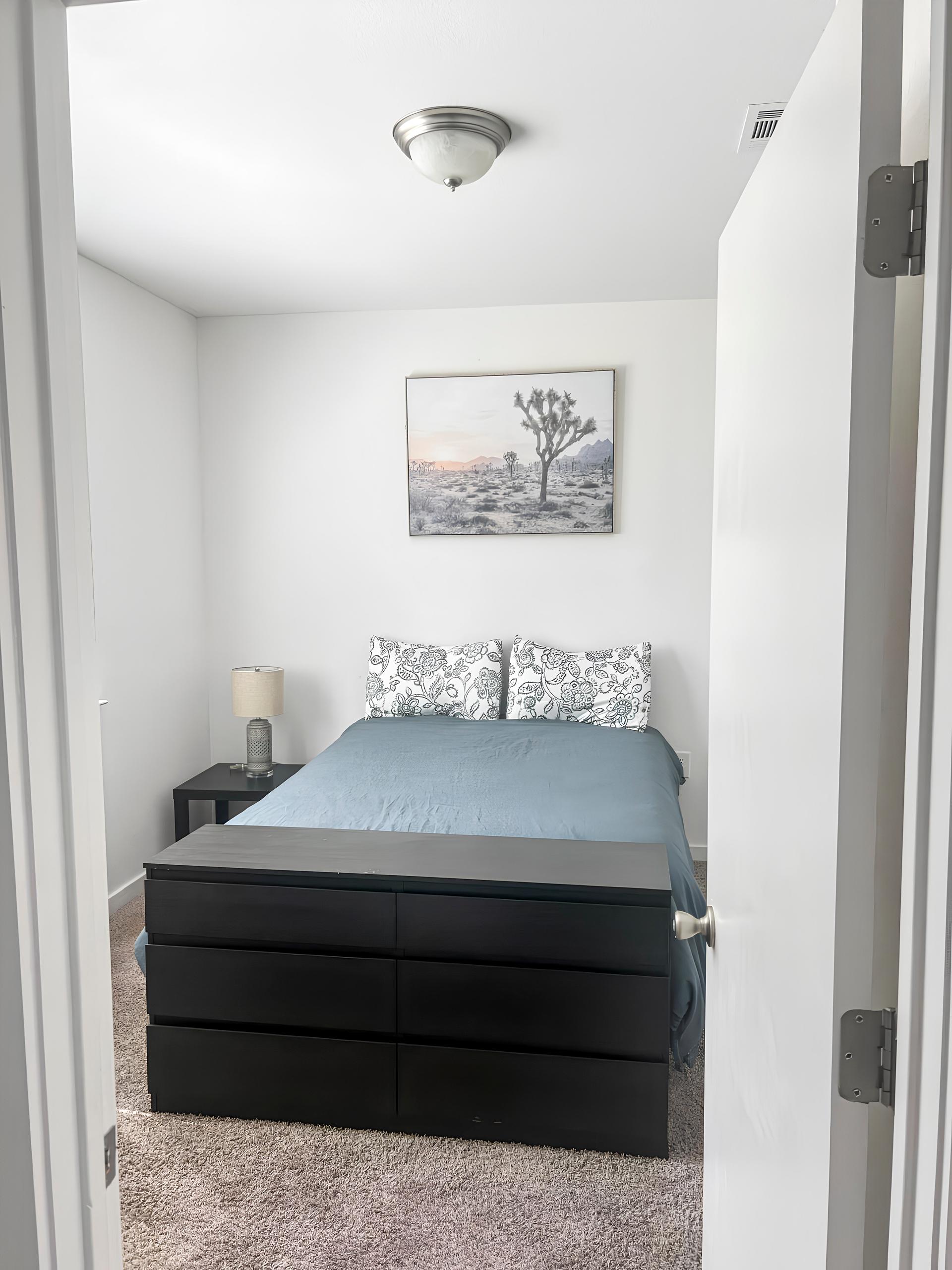 bedroom, detected:bed