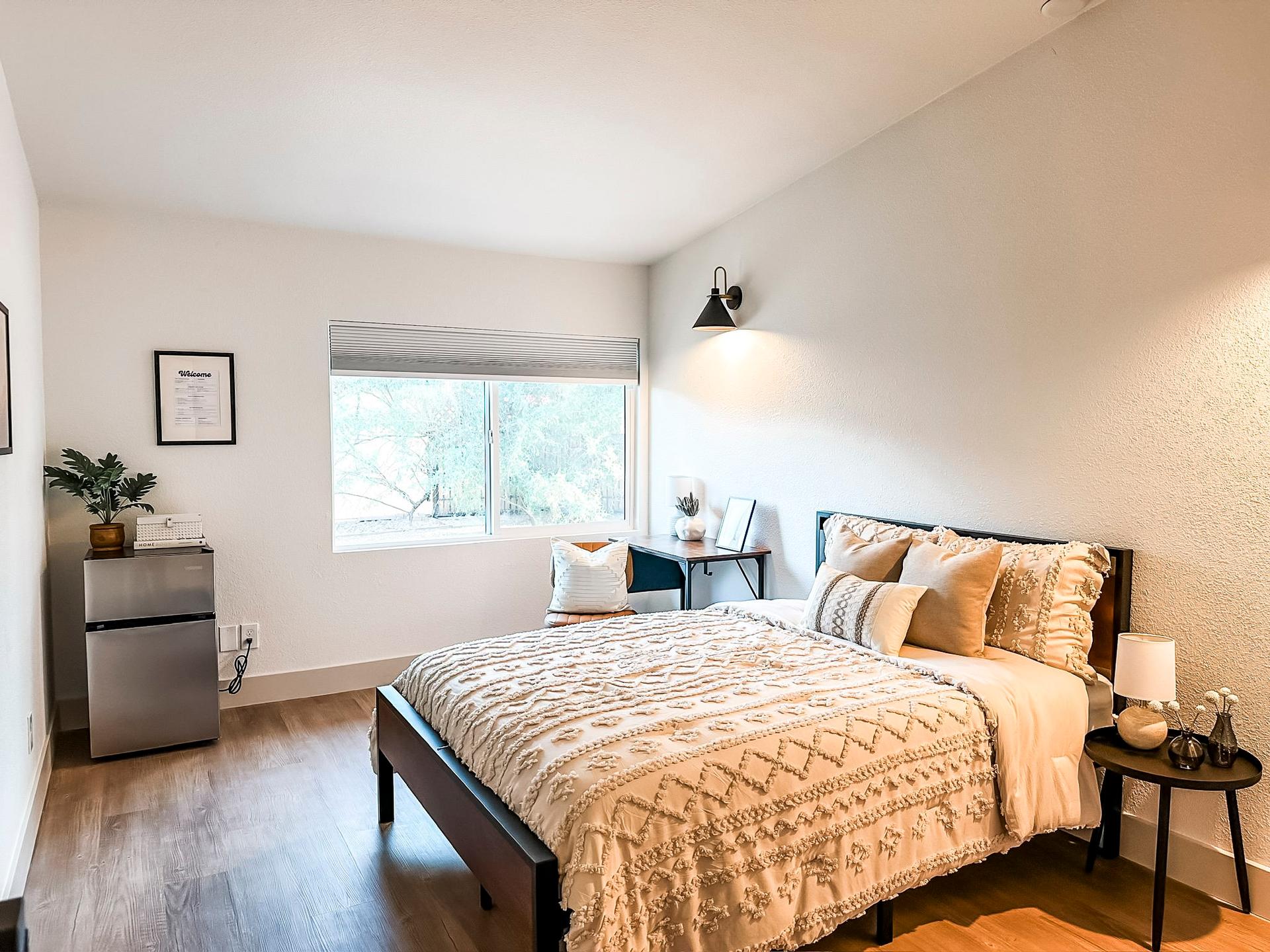 bedroom, detected:bed
