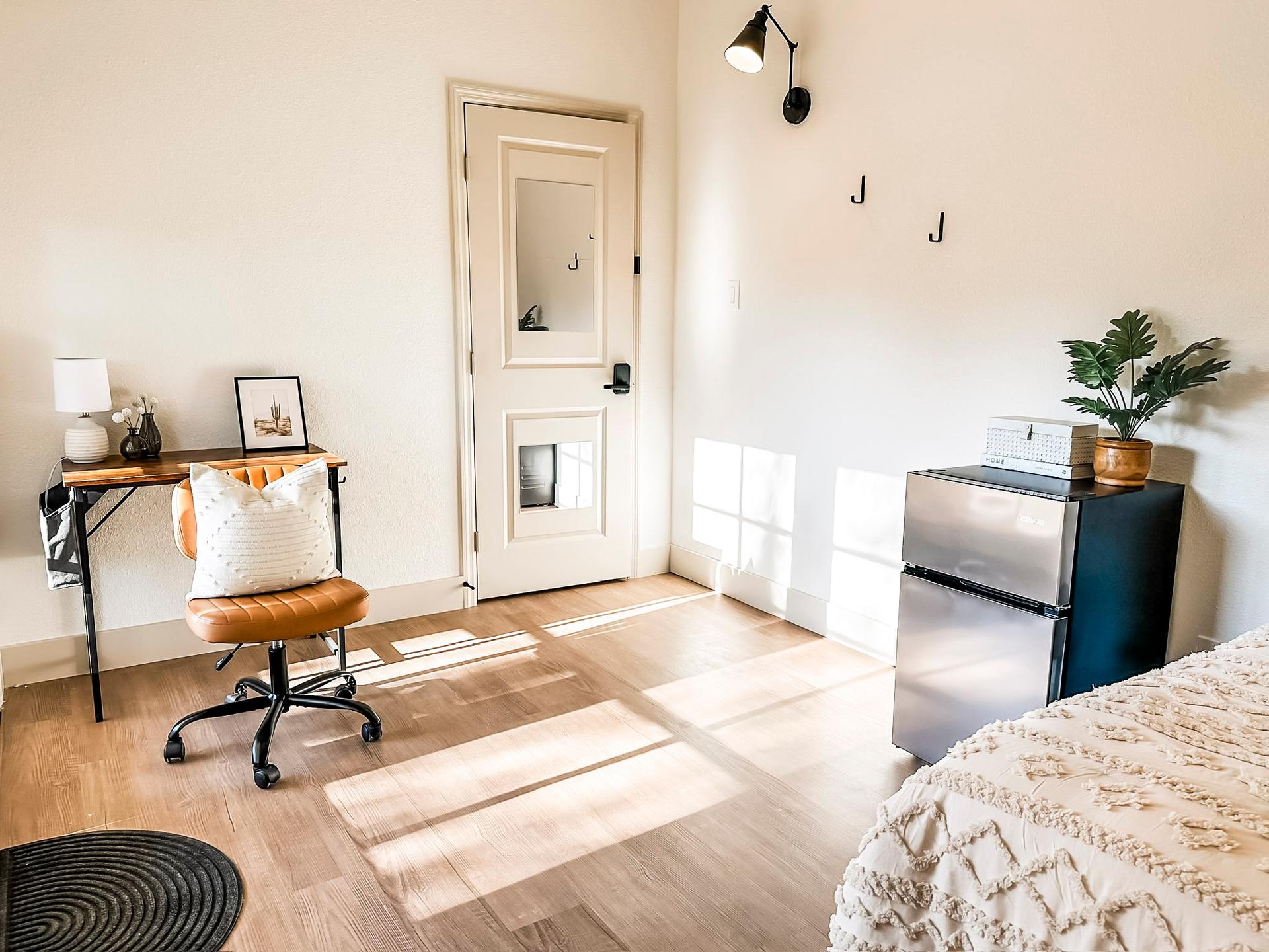 living_room, detected:carpet
