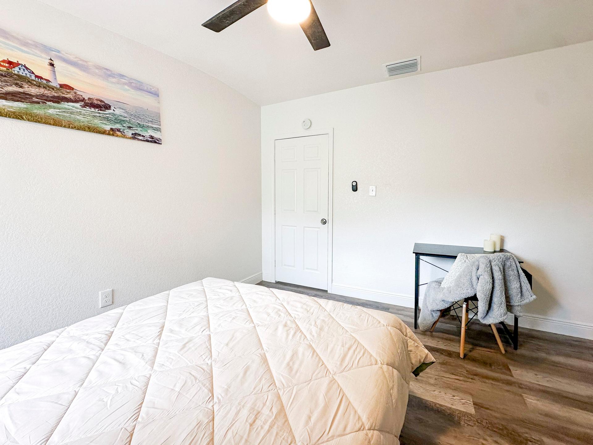bedroom, detected:bed, ceiling fan